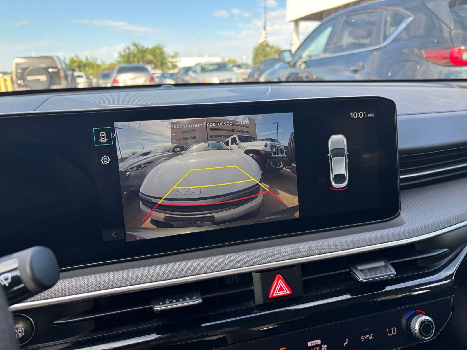 Thumbnail: 2025 Kia K5 - 17