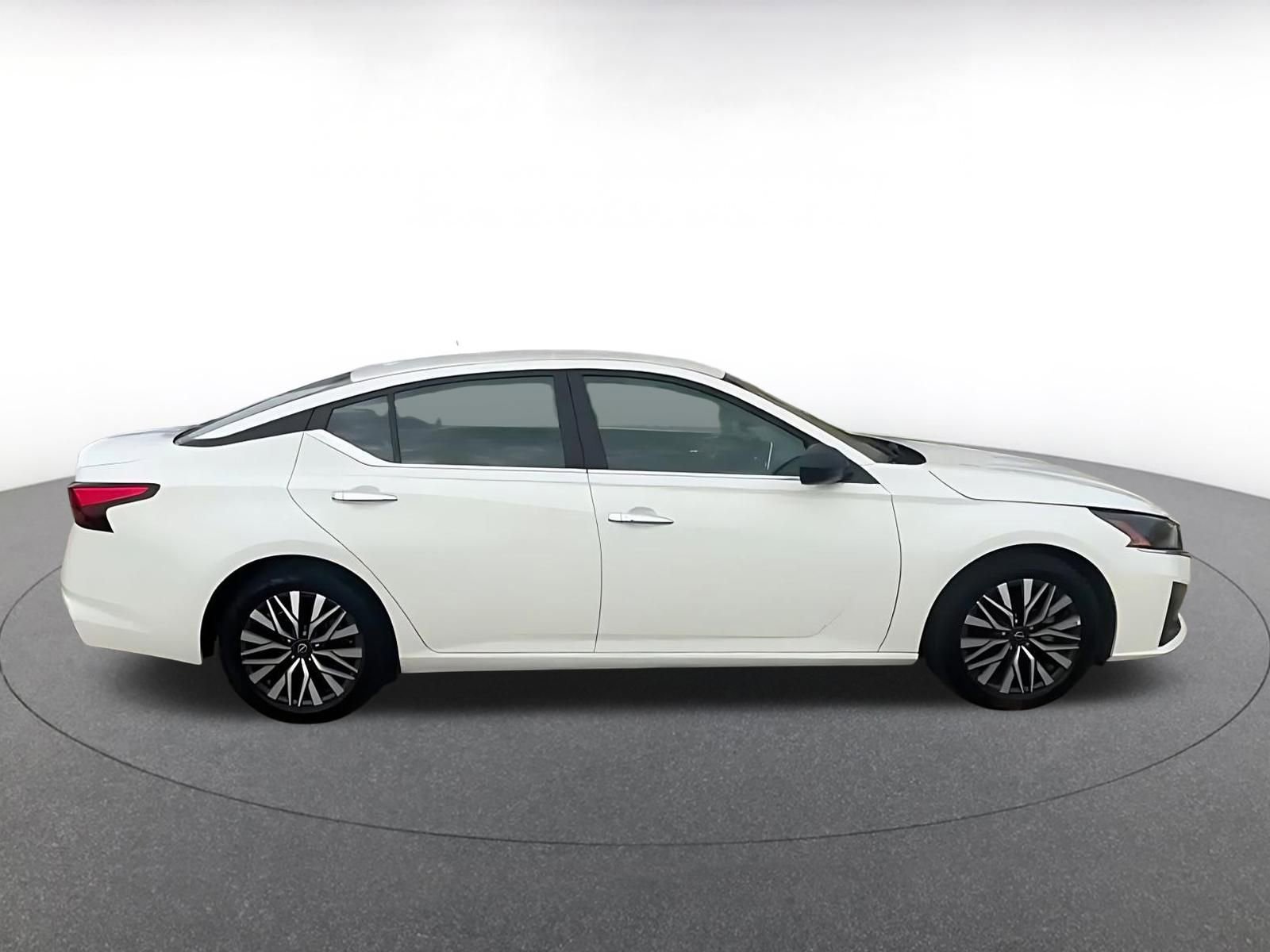 Thumbnail: 2025 Nissan Altima - 16