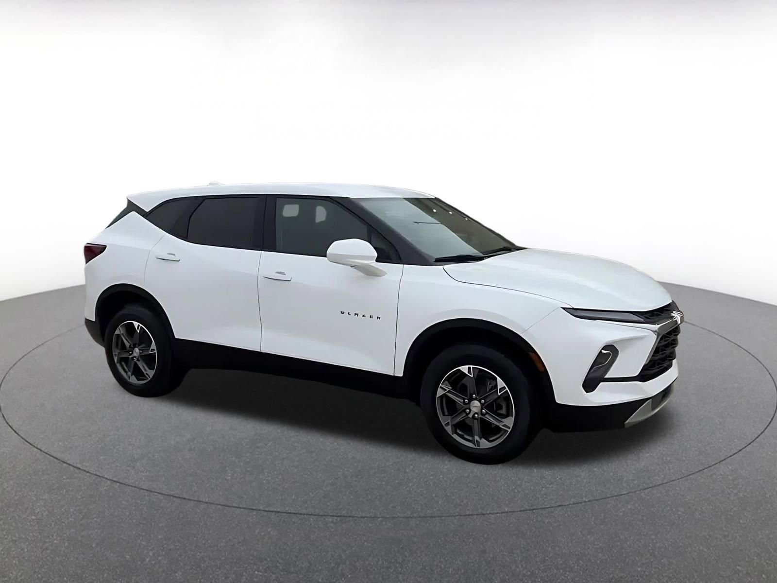 Thumbnail: 2025 Chevrolet Blazer - 2