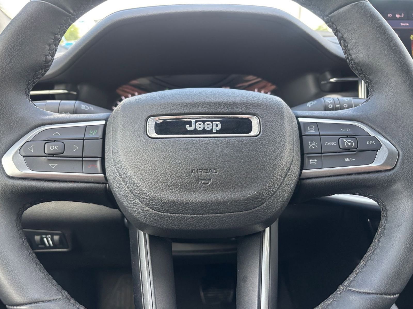 Thumbnail: 2025 Jeep Compass - 29