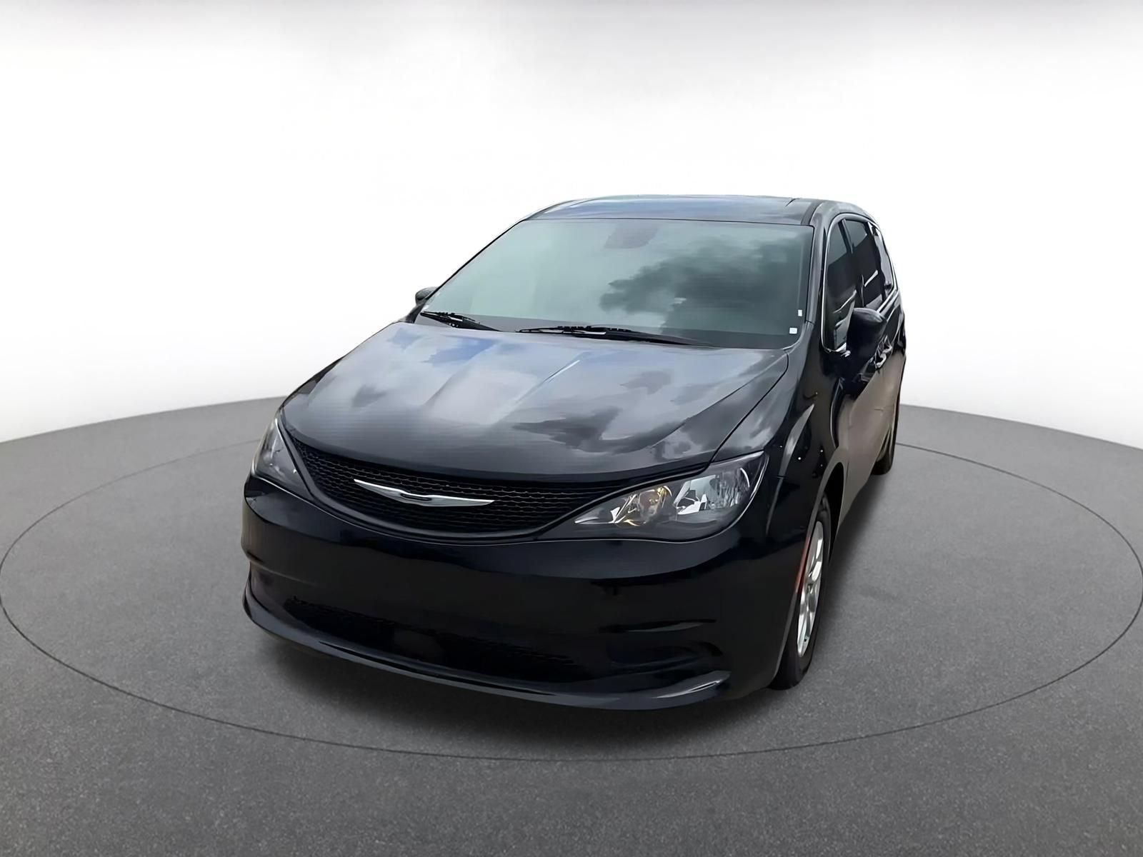 Thumbnail: 2023 Chrysler Voyager - 6