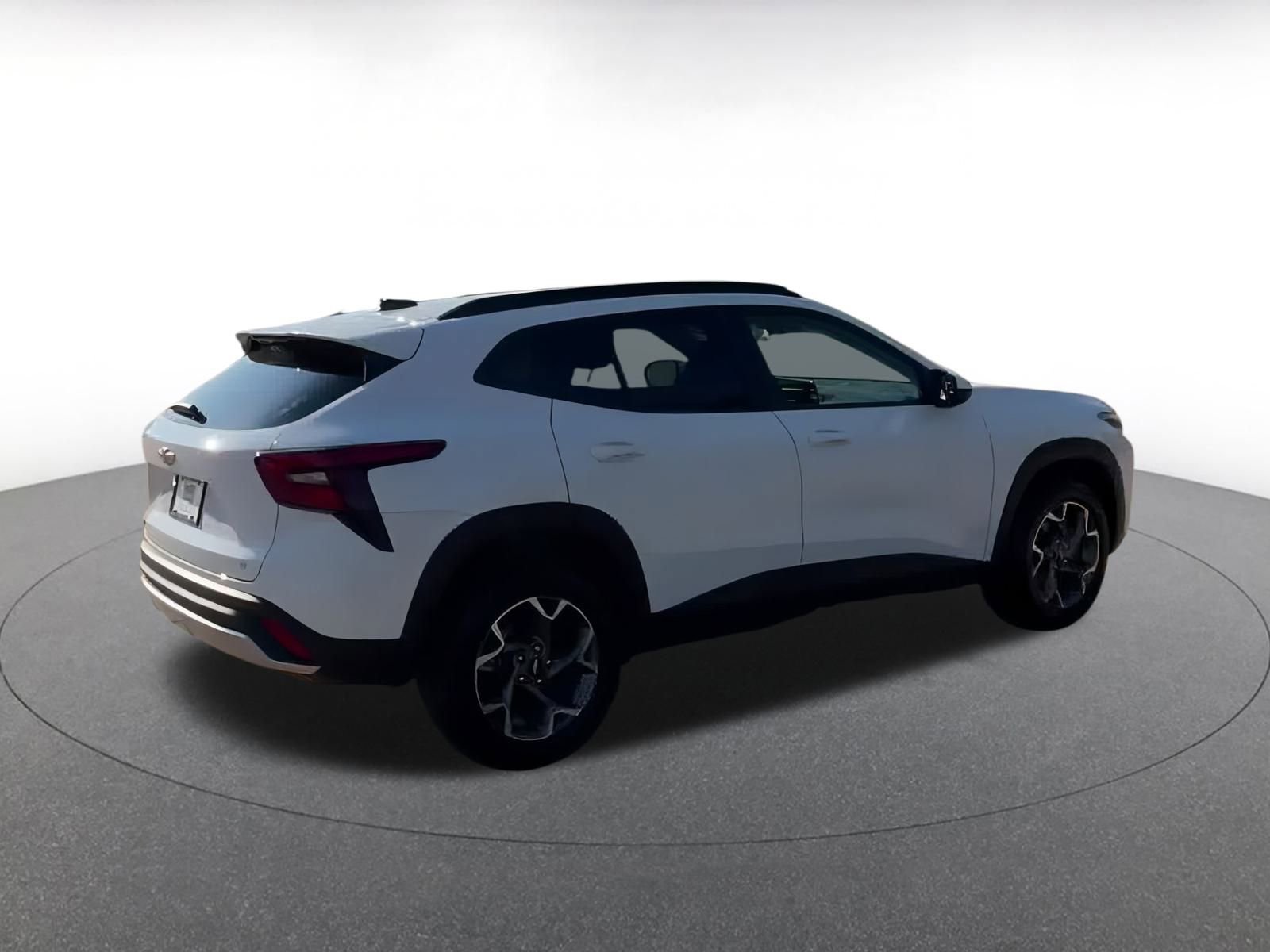 Thumbnail: 2025 Chevrolet Trax - 14