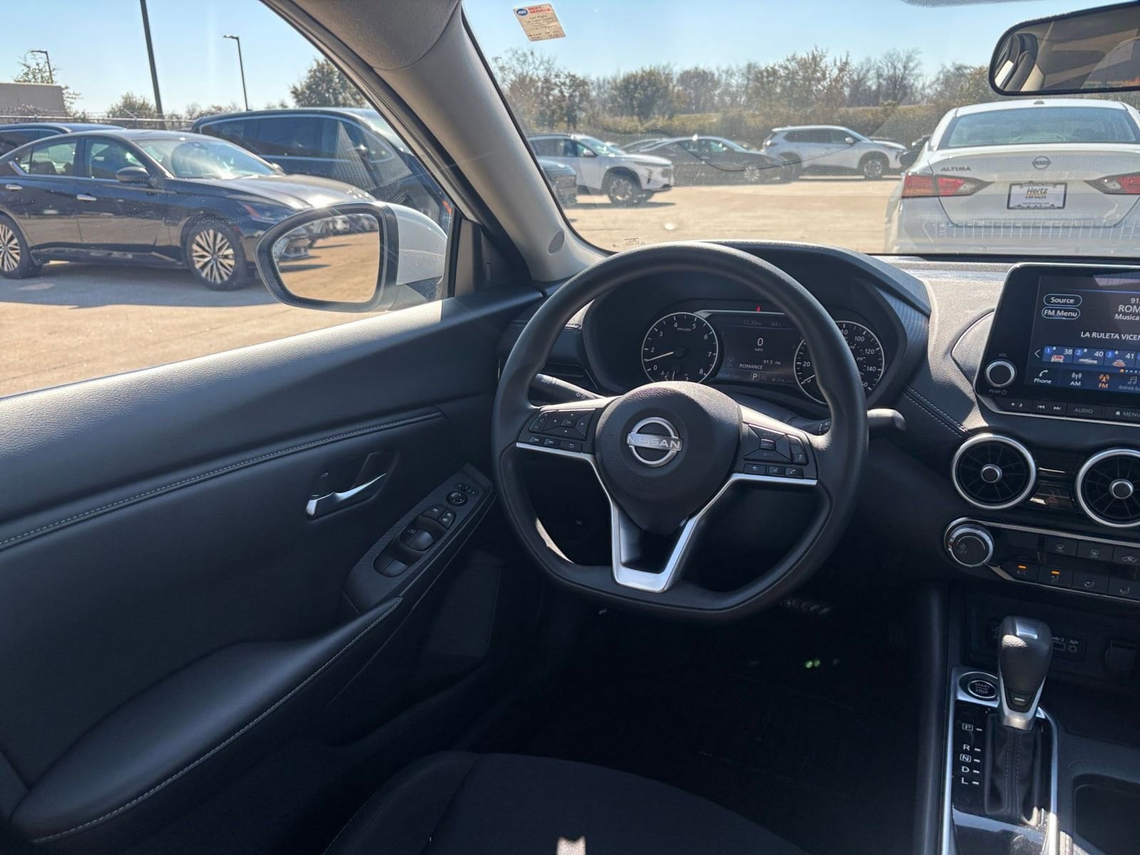 Thumbnail: 2025 Nissan Sentra - 32