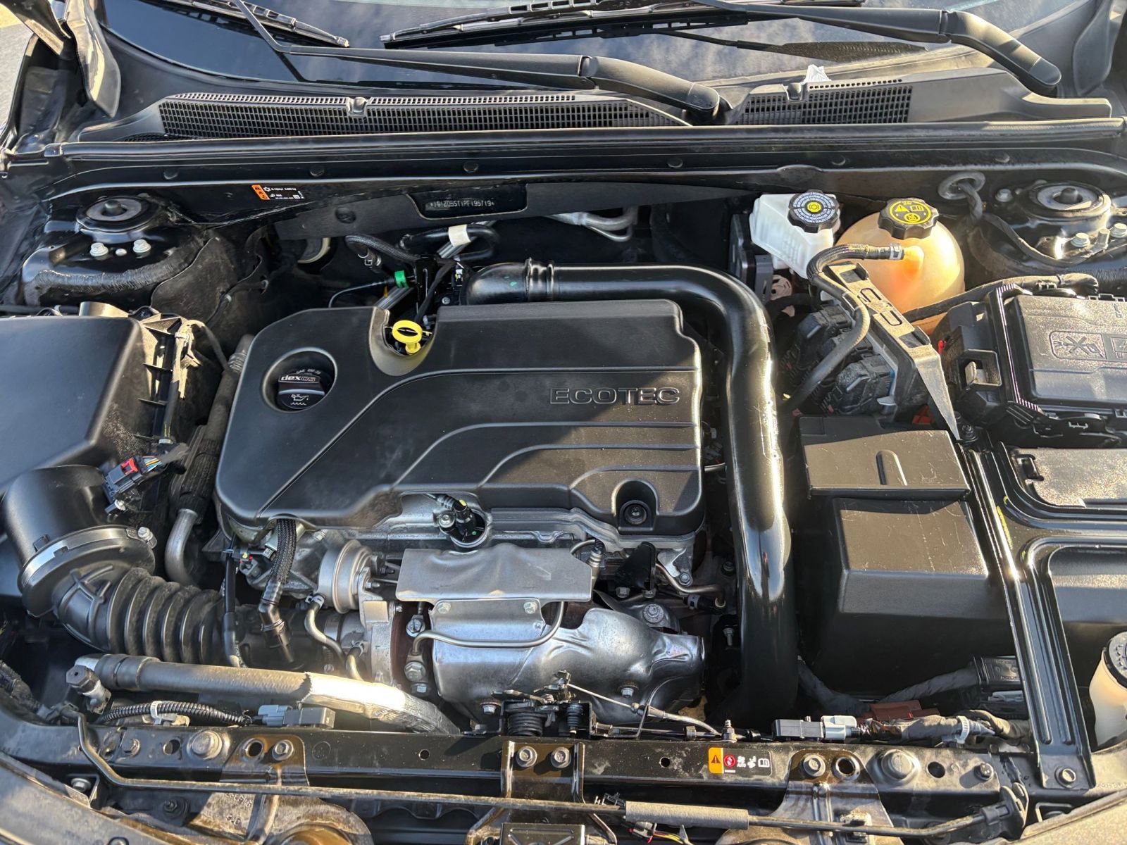 Thumbnail: 2023 Chevrolet Malibu - 32