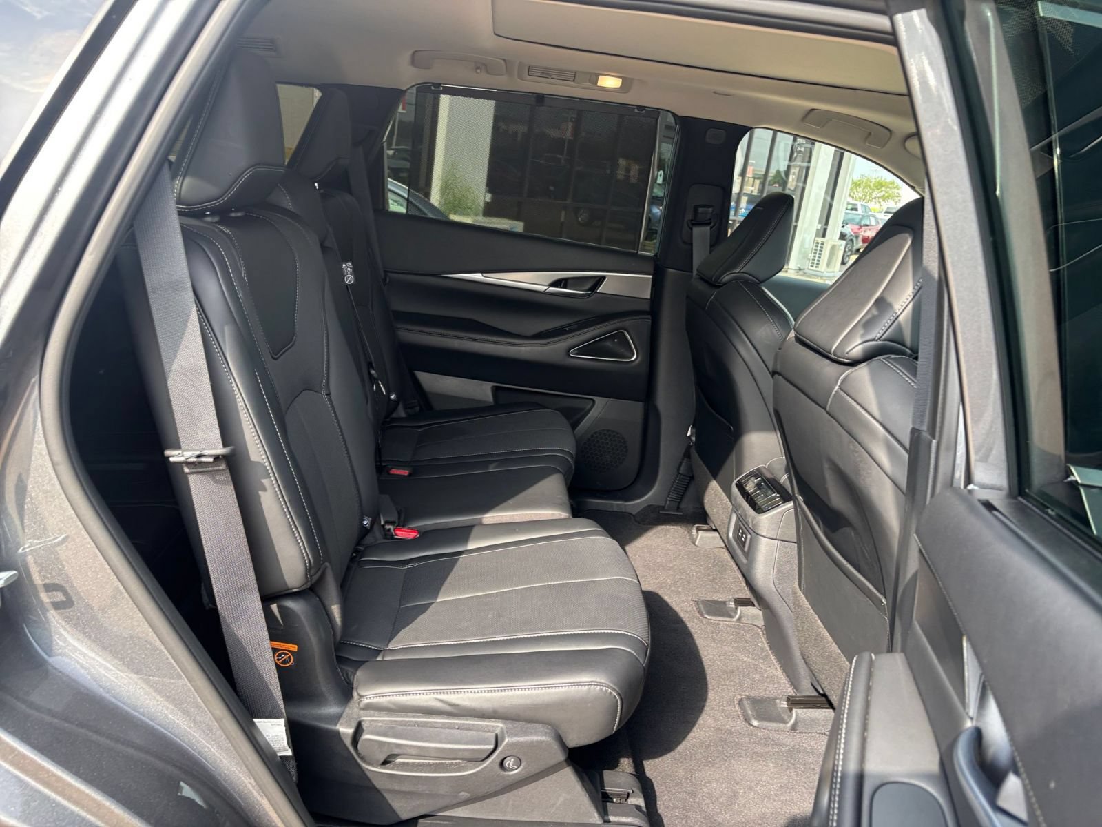 Thumbnail: 2026 INFINITI QX60 - 29