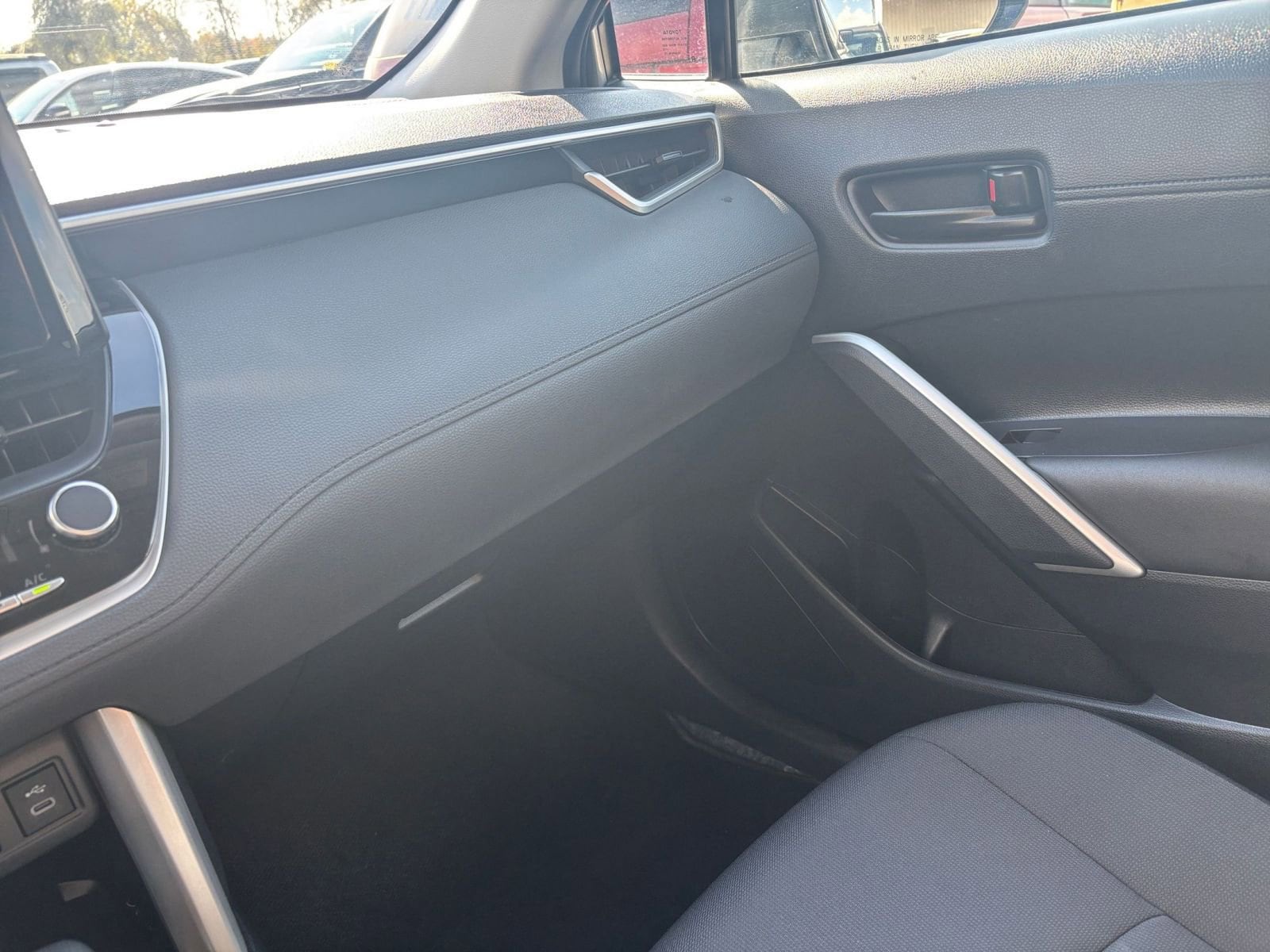 Thumbnail: 2025 Toyota Corolla Cross - 34