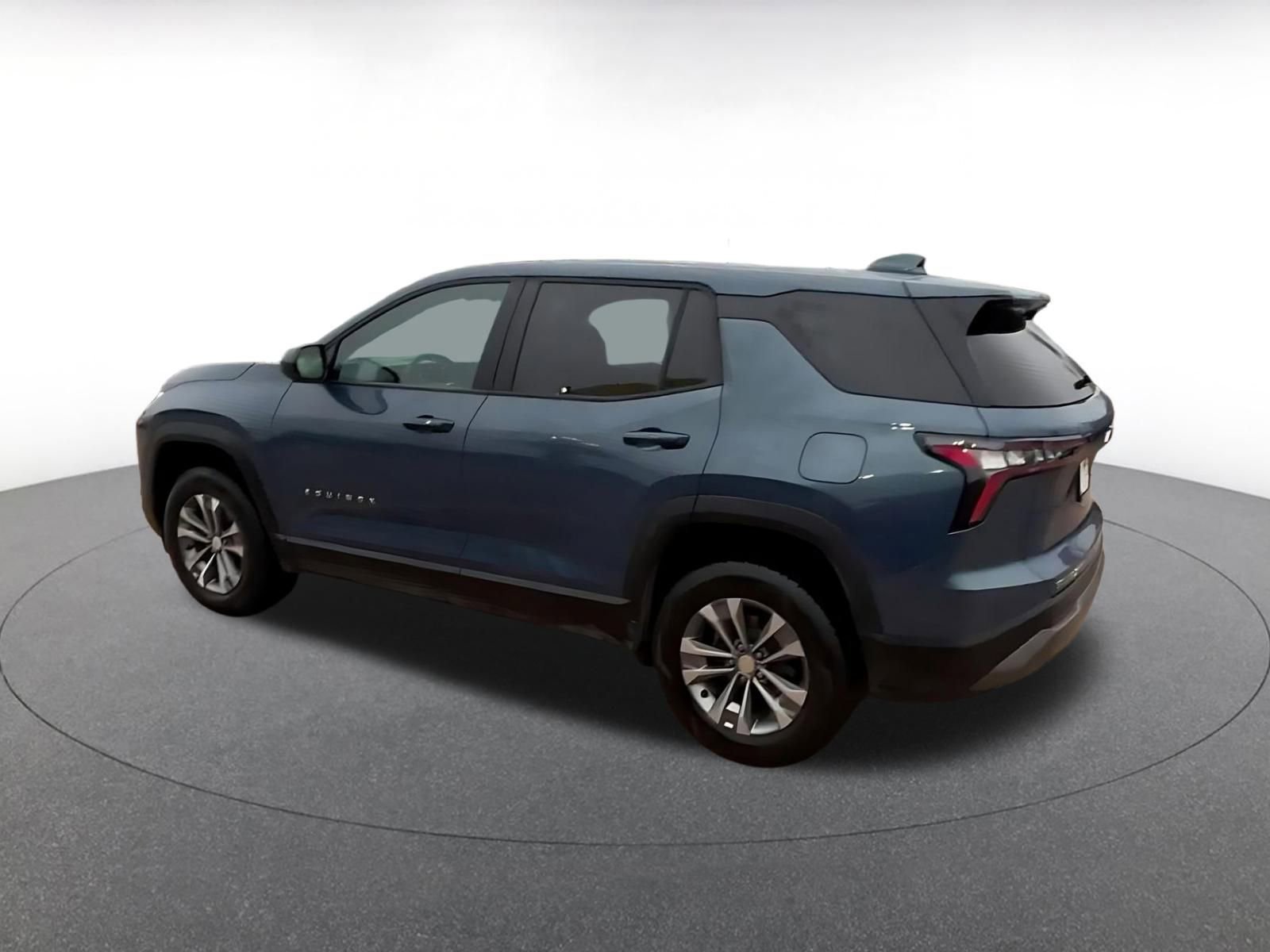 Thumbnail: 2025 Chevrolet Equinox - 10