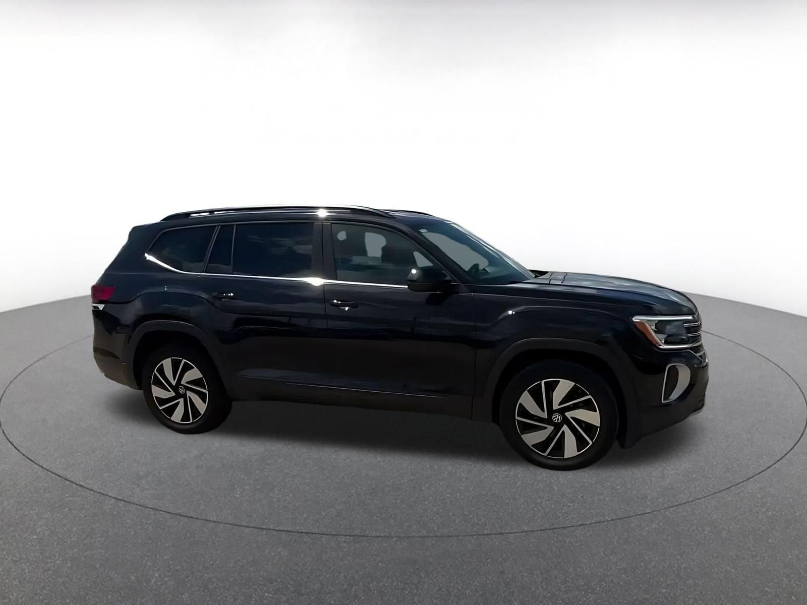 Thumbnail: 2026 Volkswagen Atlas - 2