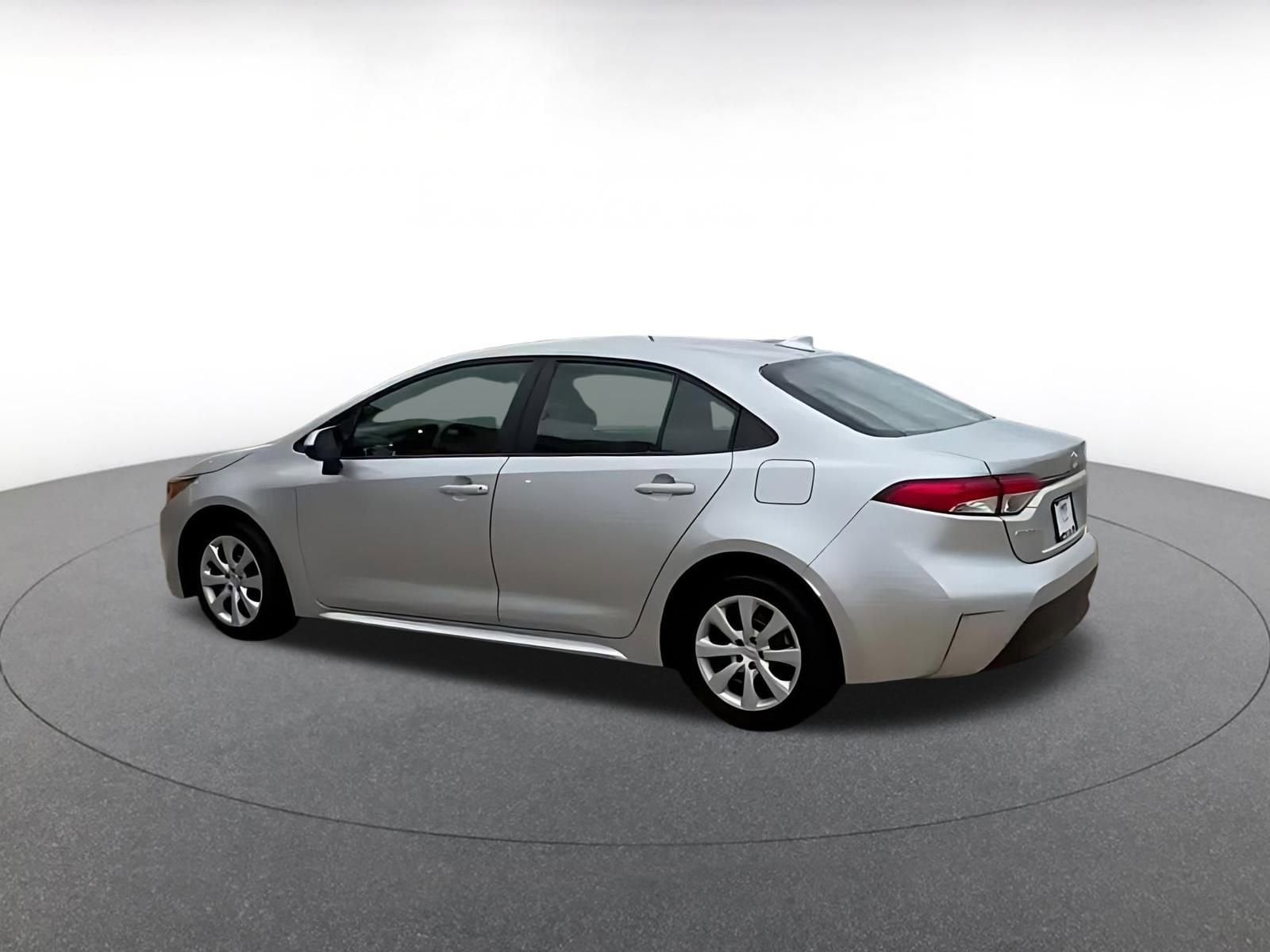 Thumbnail: 2025 Toyota Corolla - 10