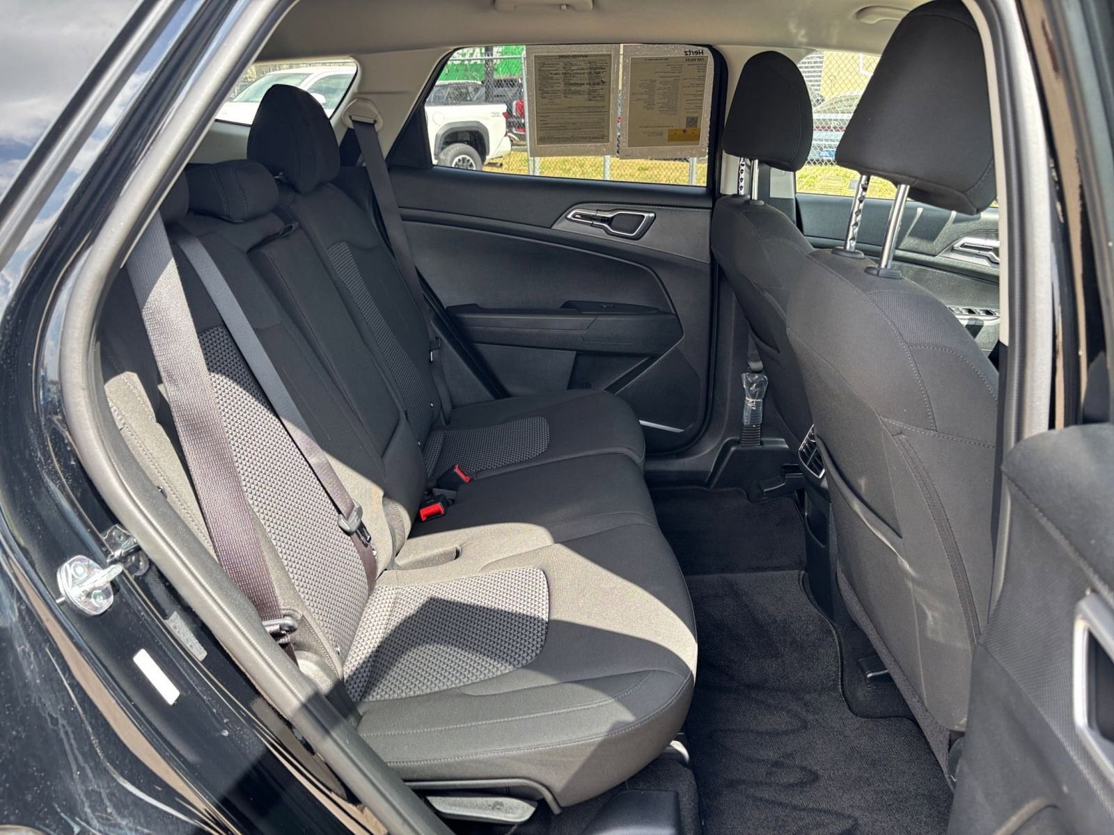 Thumbnail: 2025 Kia Sportage - 24