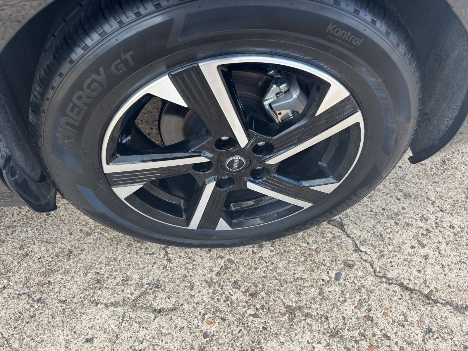 Thumbnail: 2024 Nissan Sentra - 28