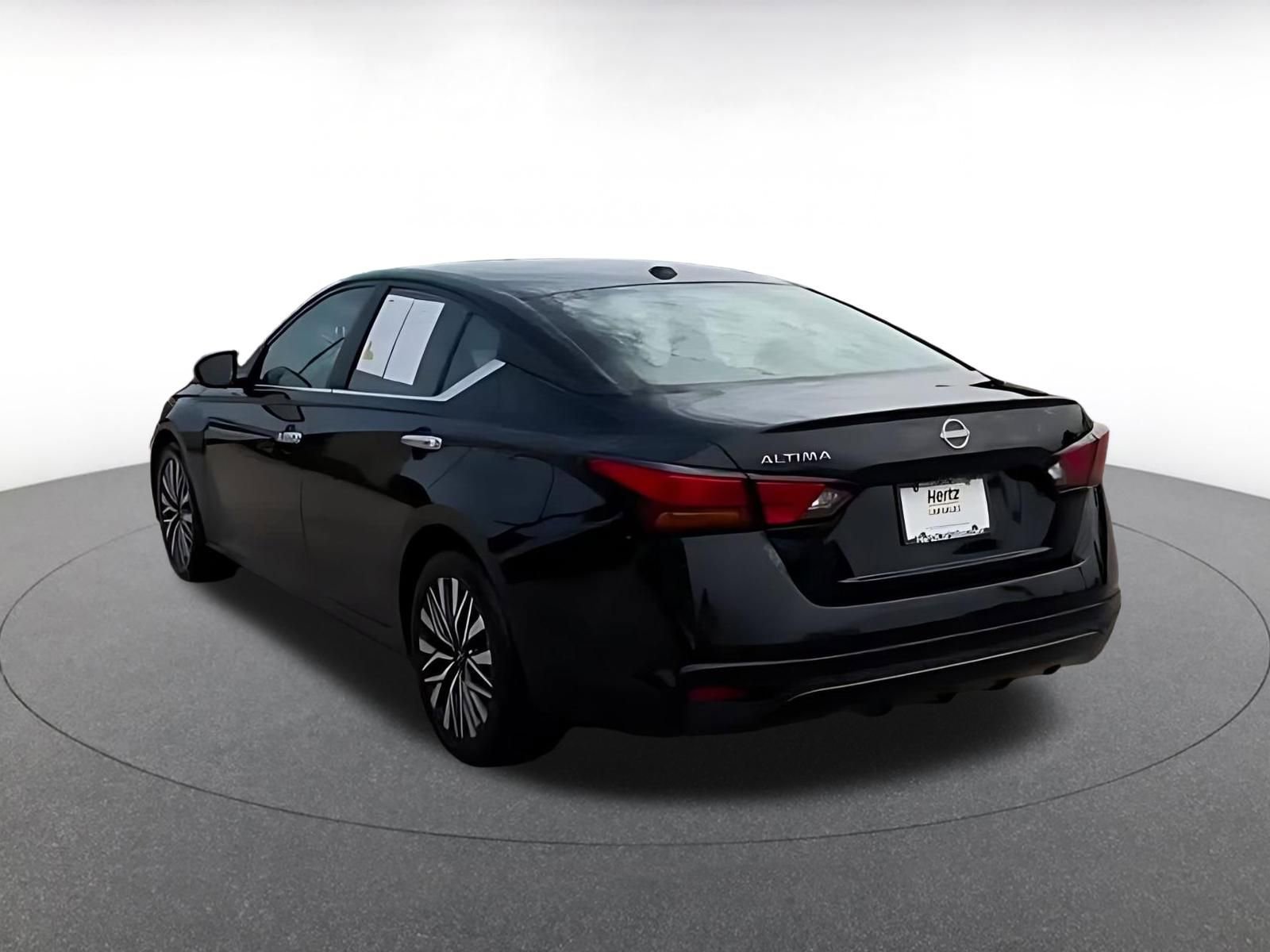 Thumbnail: 2025 Nissan Altima - 11