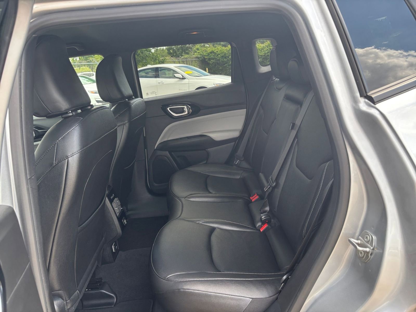 2025 Jeep Compass Limited 21