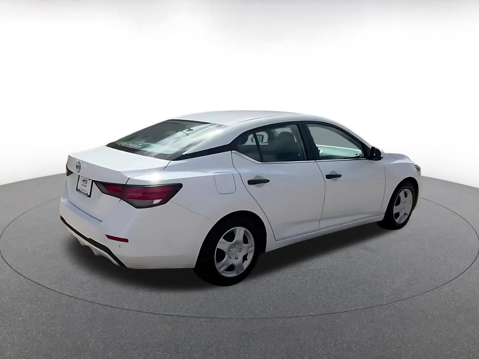 Thumbnail: 2025 Nissan Sentra - 11