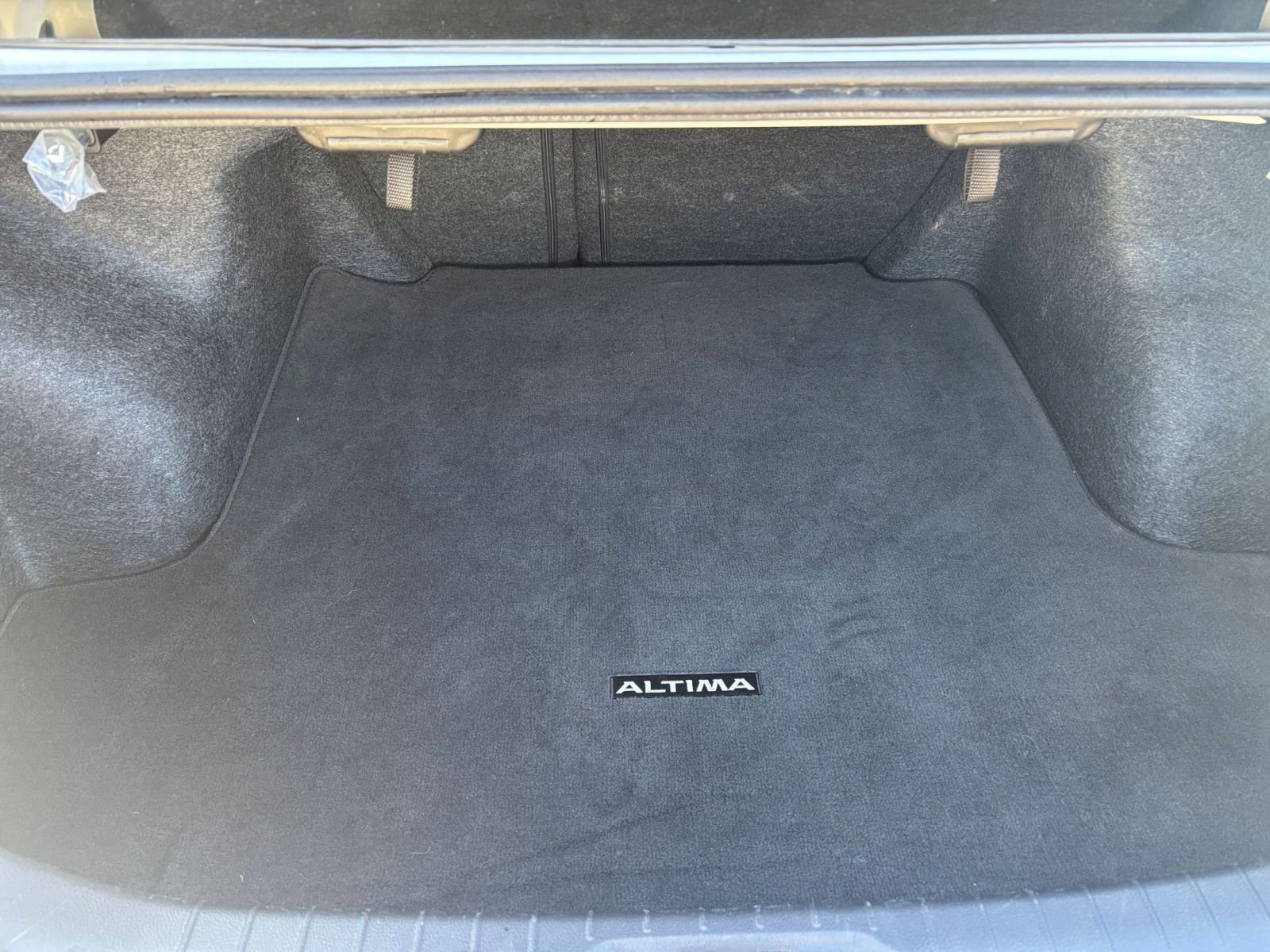 Thumbnail: 2025 Nissan Altima - 31