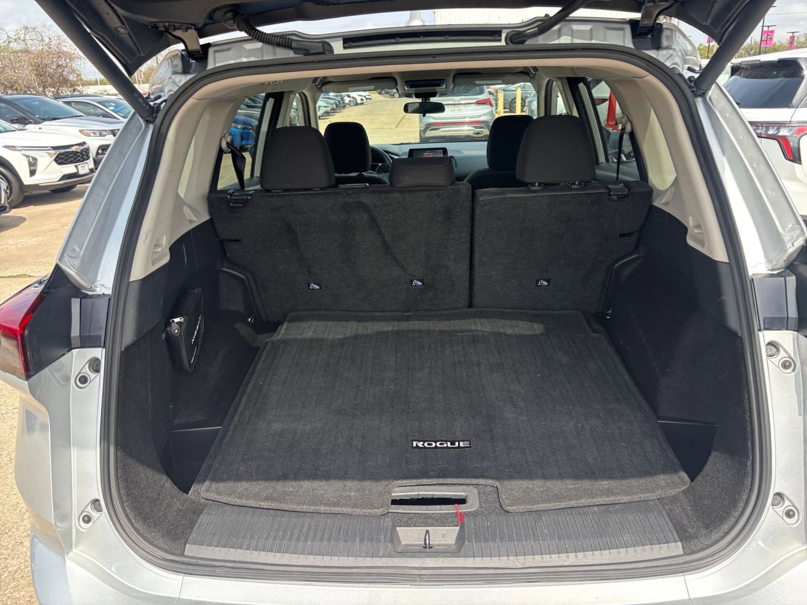 Thumbnail: 2025 Nissan Rogue - 33