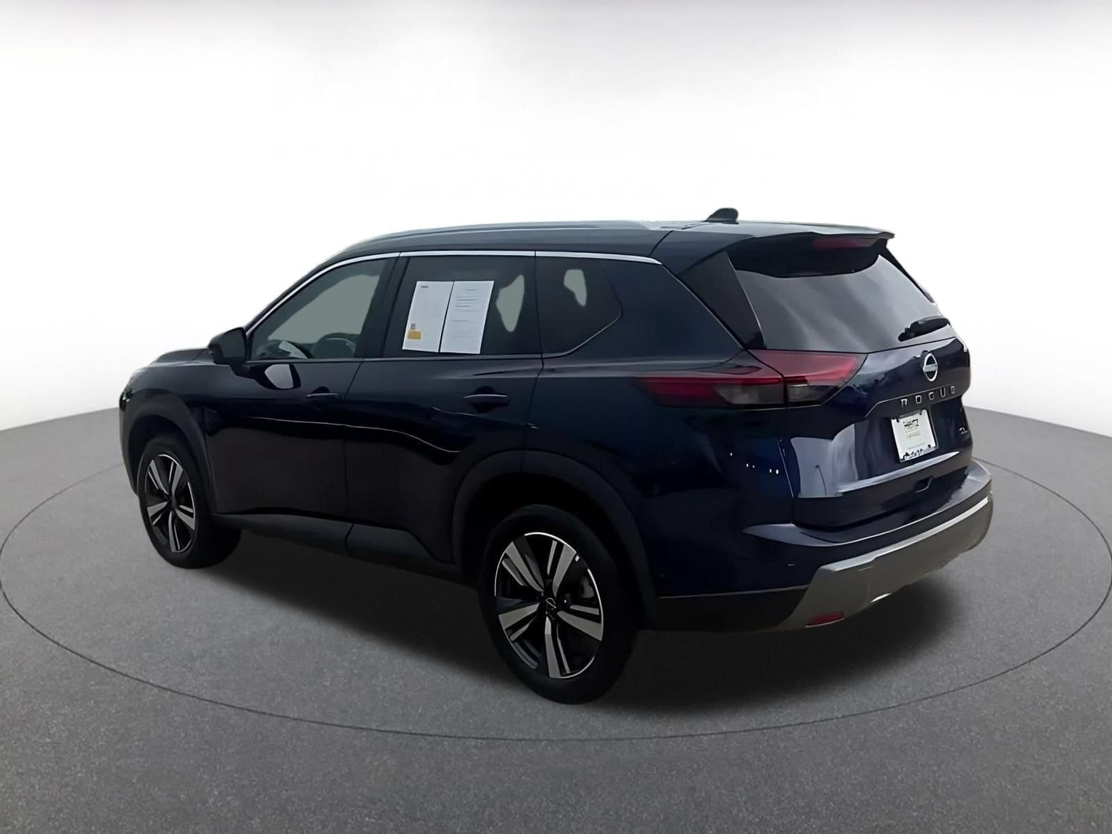 Thumbnail: 2026 Nissan Rogue - 10