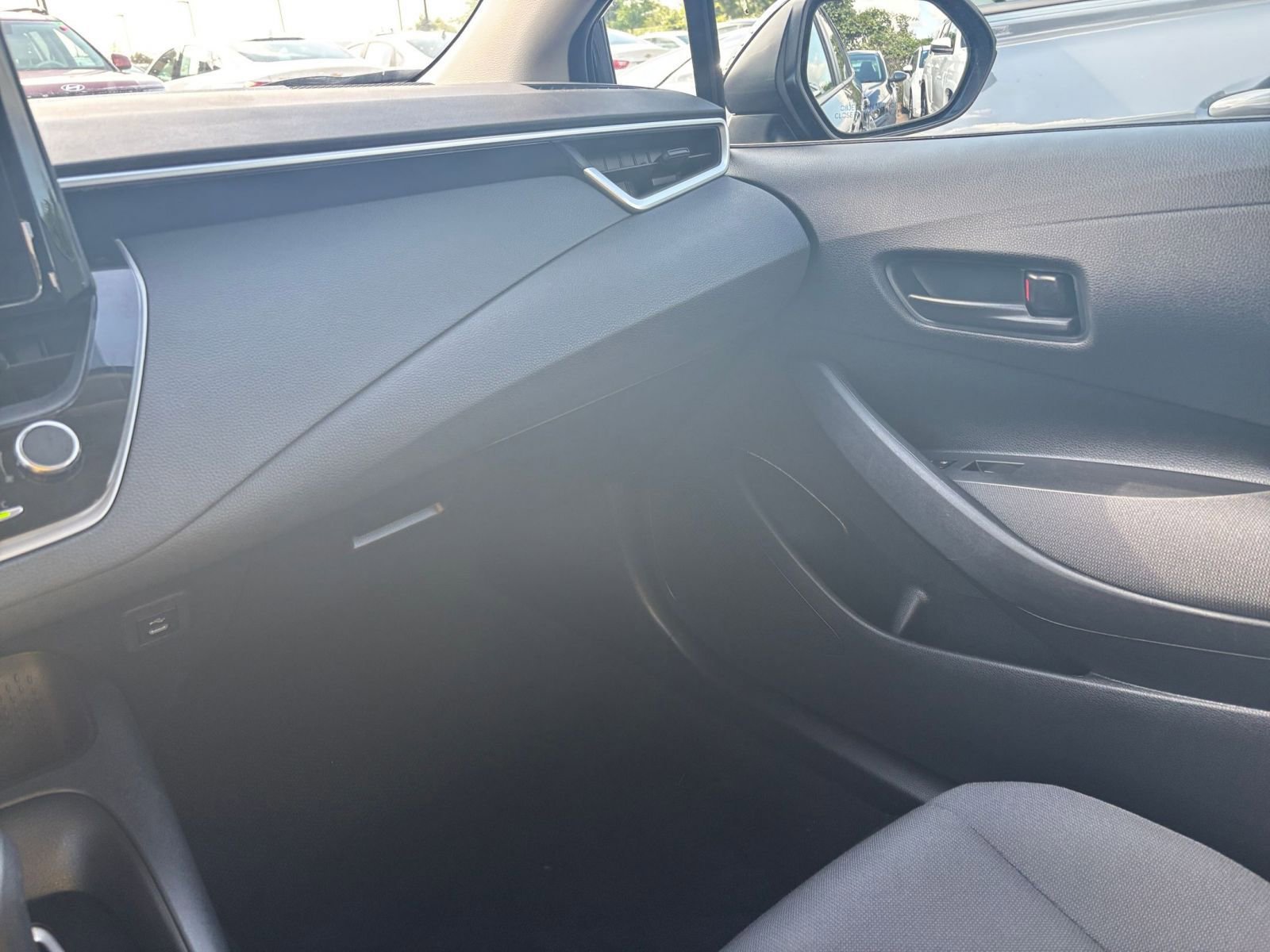 2024 Toyota Corolla LE 28