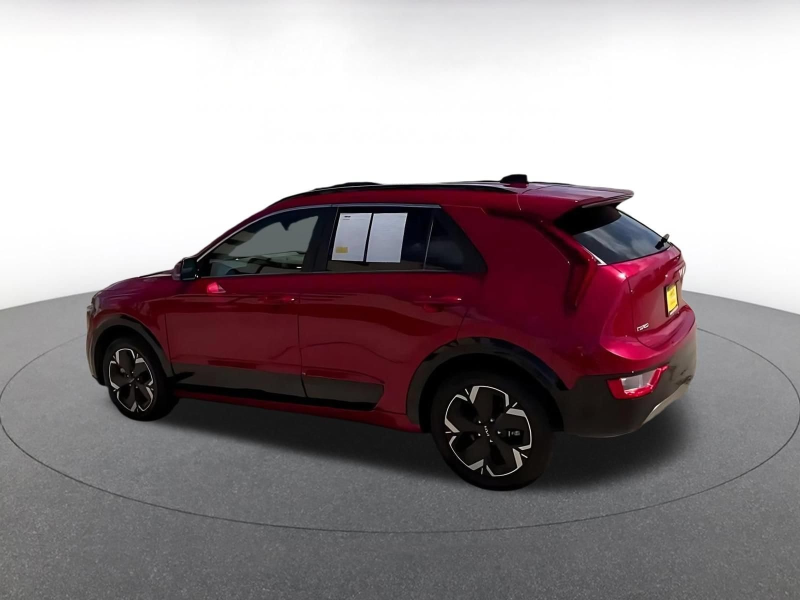 Thumbnail: 2024 Kia Niro - 8