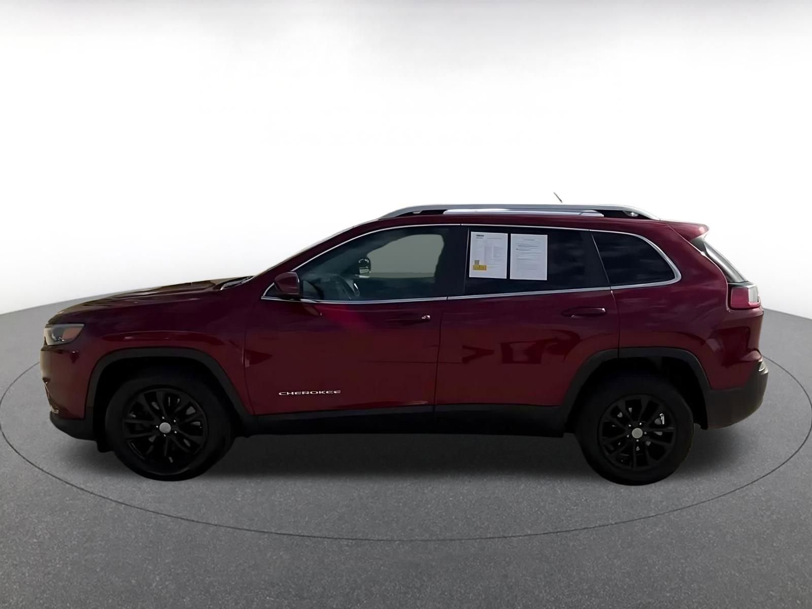 Thumbnail: 2020 Jeep Cherokee - 7
