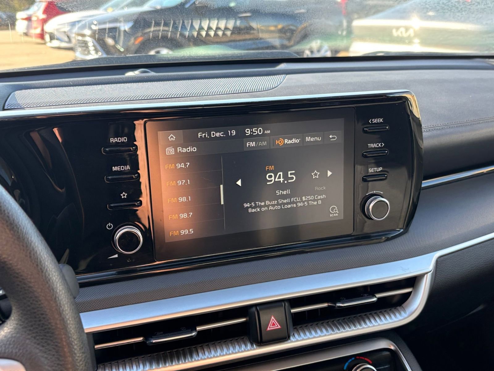 Thumbnail: 2023 Kia K5 - 21