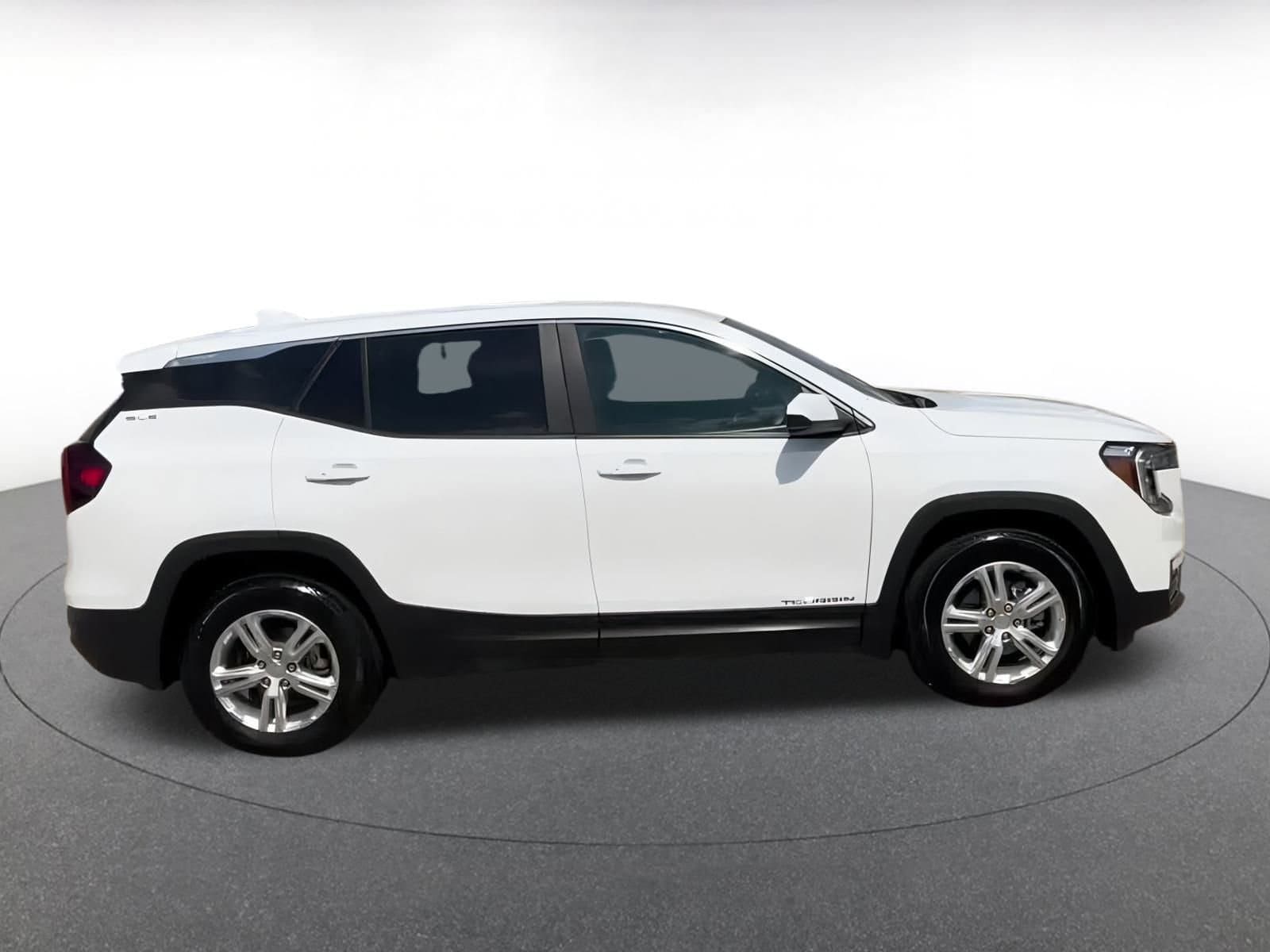 Thumbnail: 2024 GMC Terrain - 15