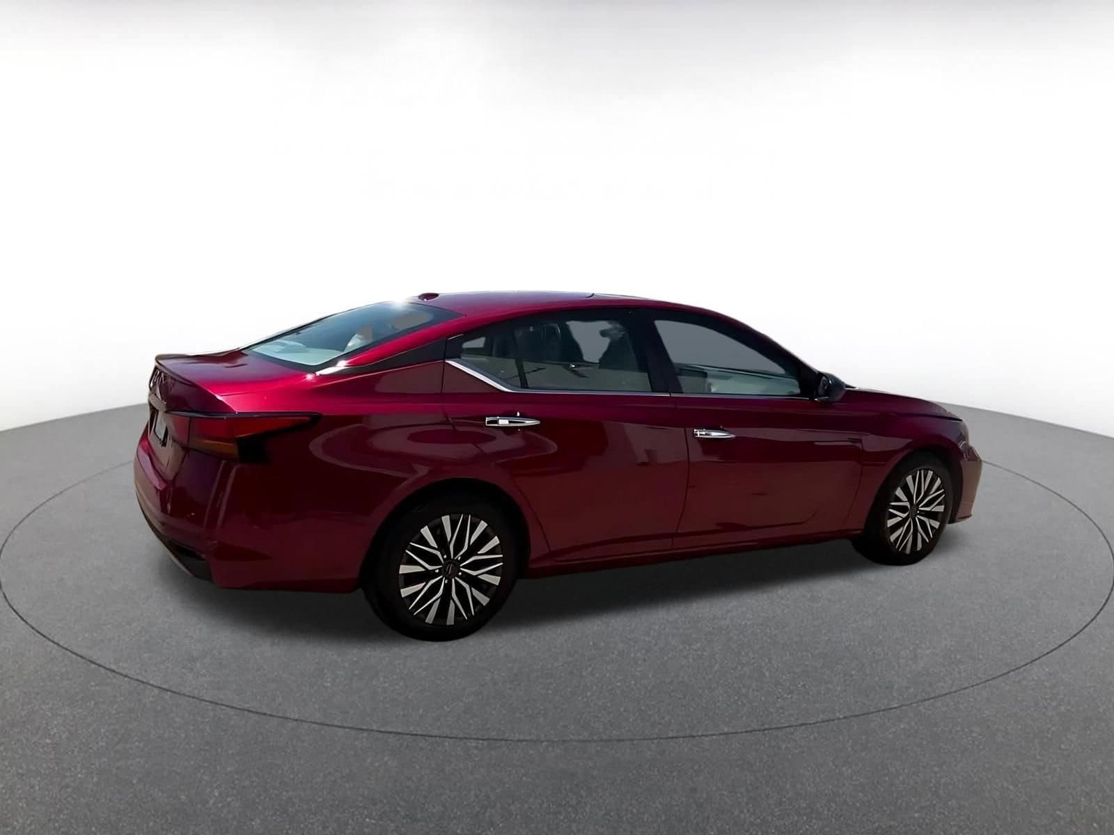 Thumbnail: 2025 Nissan Altima - 11