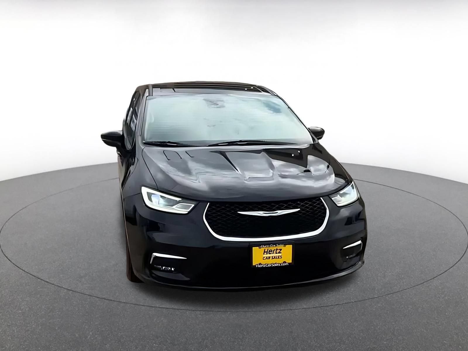 Thumbnail: 2024 Chrysler Pacifica - 4
