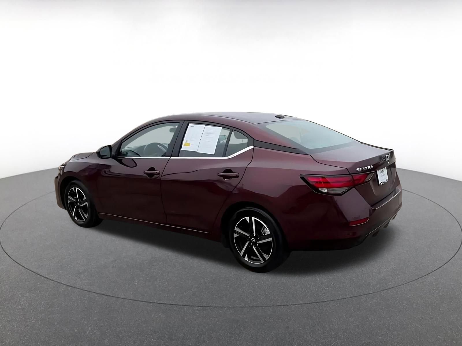 Thumbnail: 2025 Nissan Sentra - 10