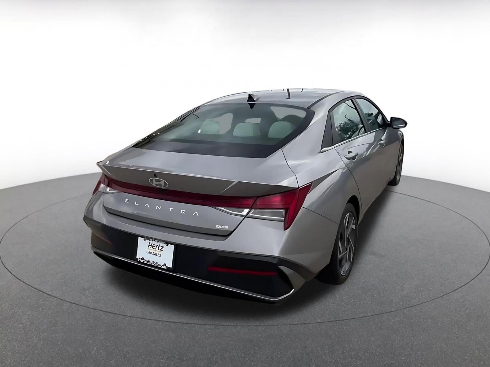 Thumbnail: 2025 Hyundai Elantra - 14