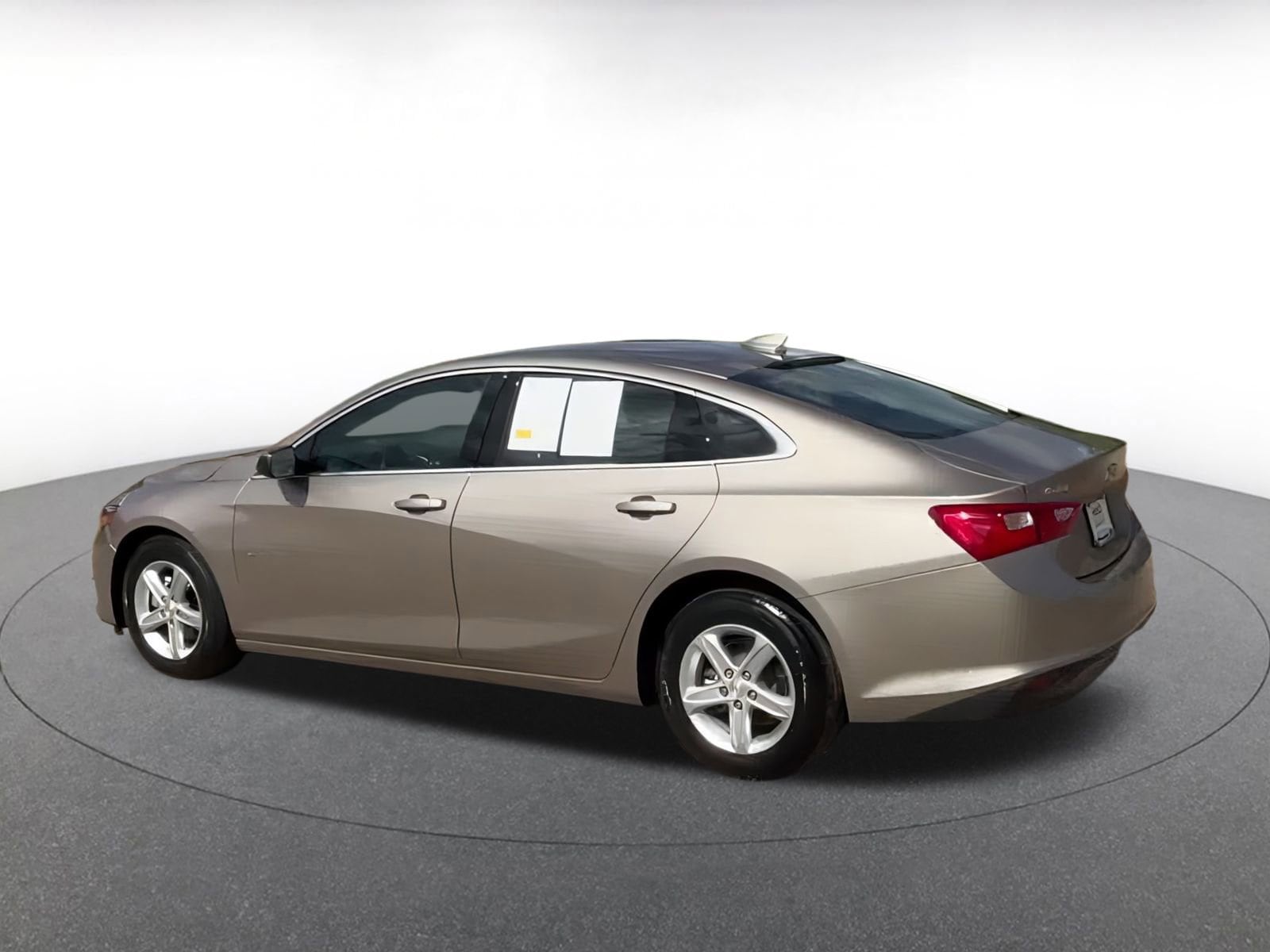 Thumbnail: 2024 Chevrolet Malibu - 9