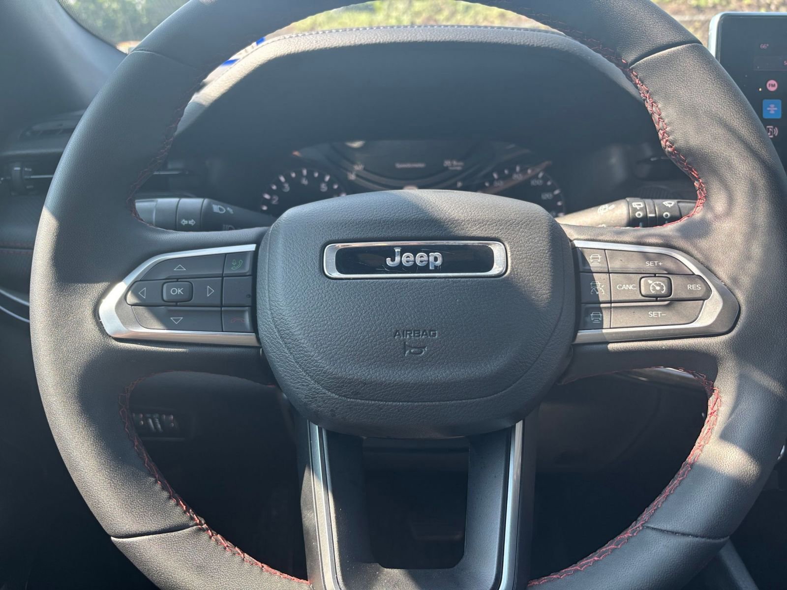 Thumbnail: 2025 Jeep Compass - 27