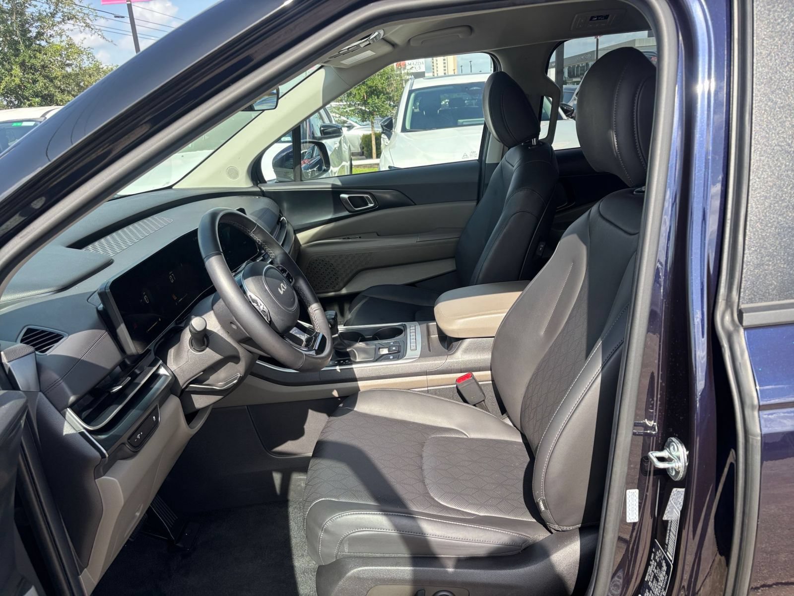 Thumbnail: 2026 Kia Carnival - 29