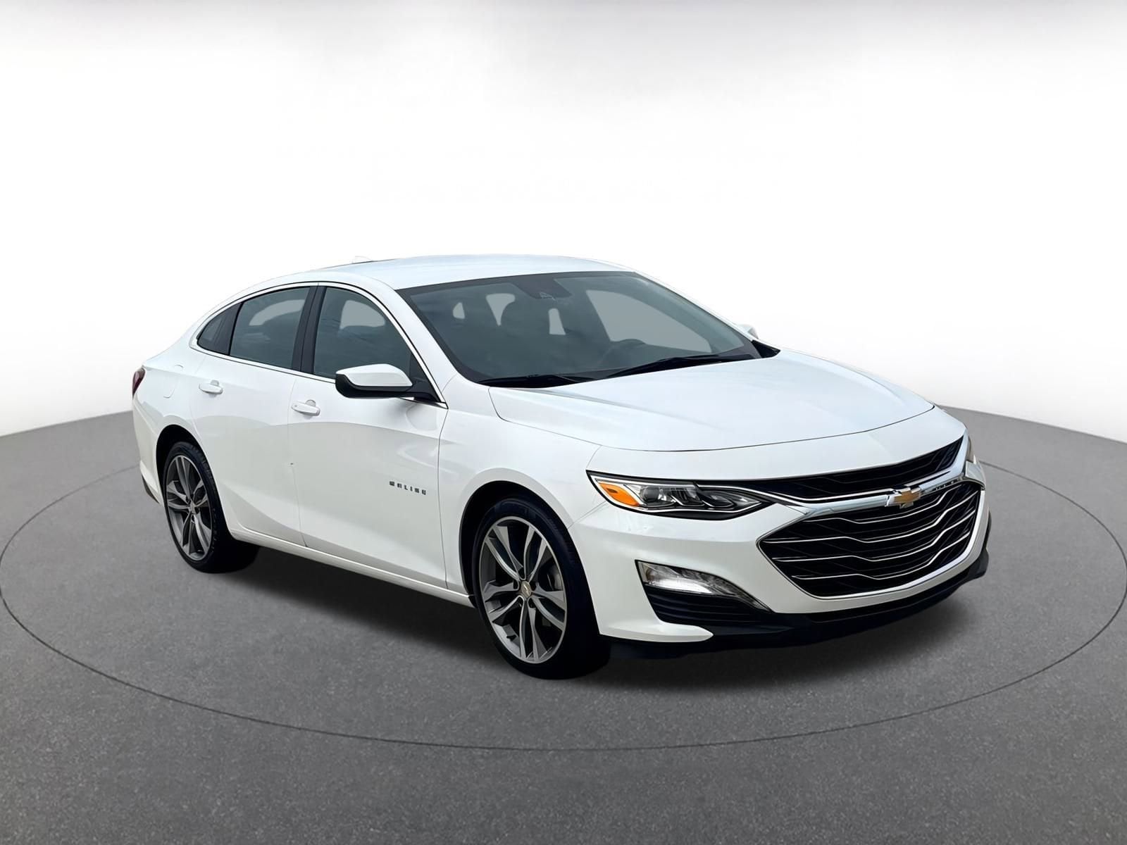 Thumbnail: 2024 Chevrolet Malibu - 1