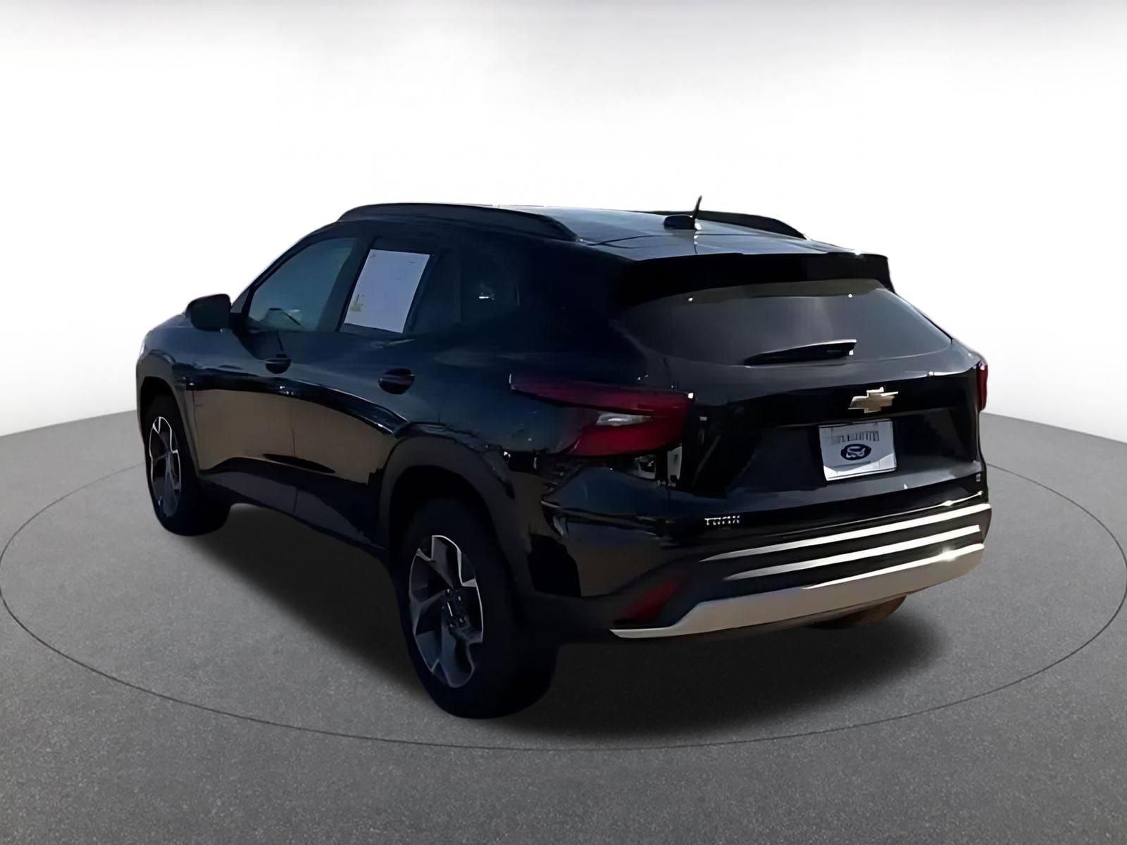 Thumbnail: 2025 Chevrolet Trax - 9