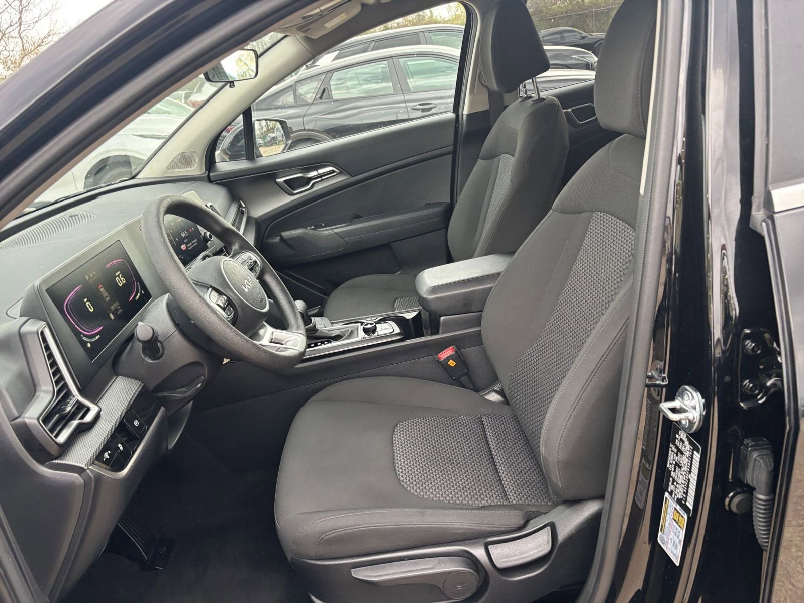 Thumbnail: 2025 Kia Sportage - 25