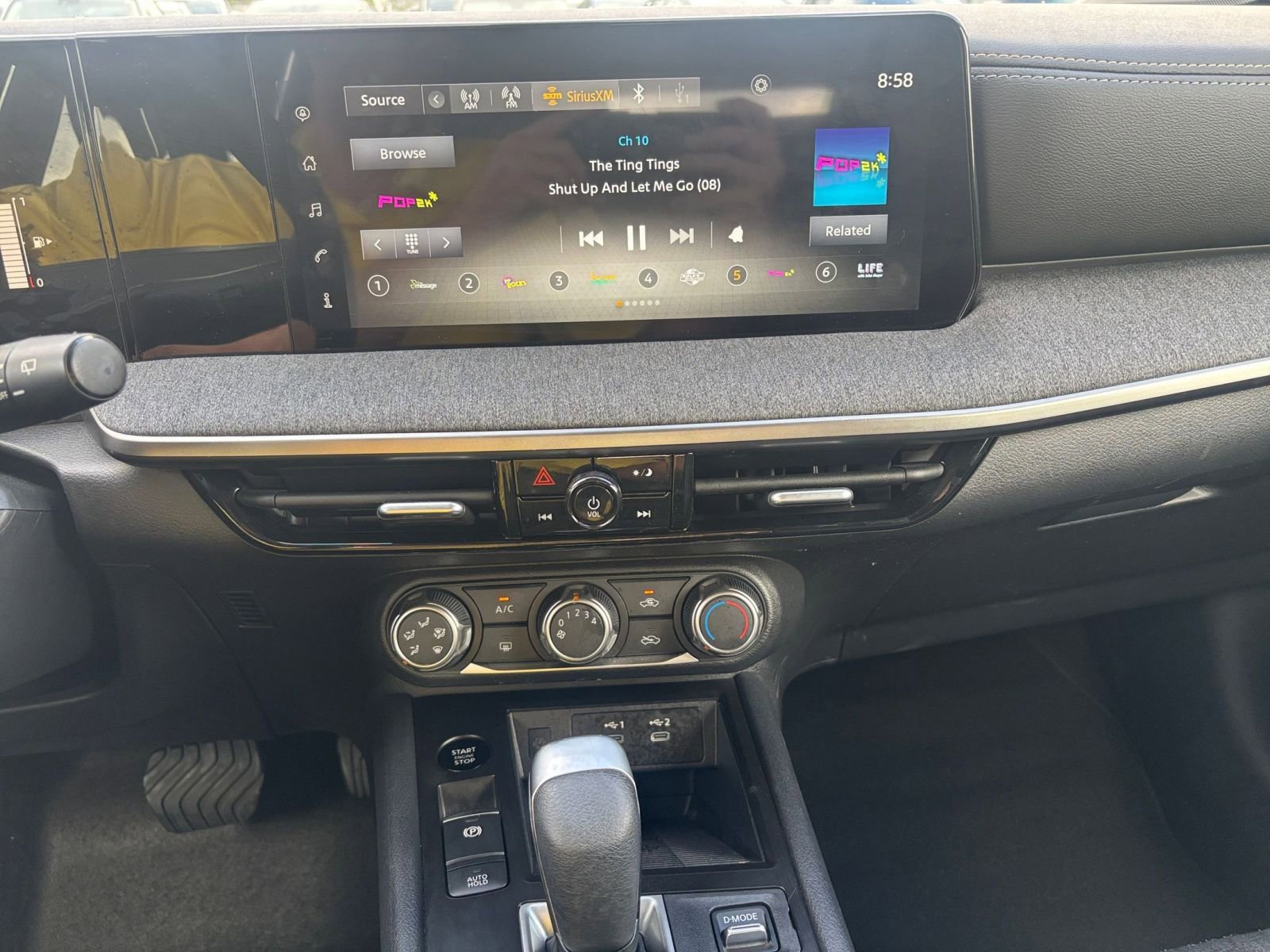 Thumbnail: 2025 Nissan Kicks - 17