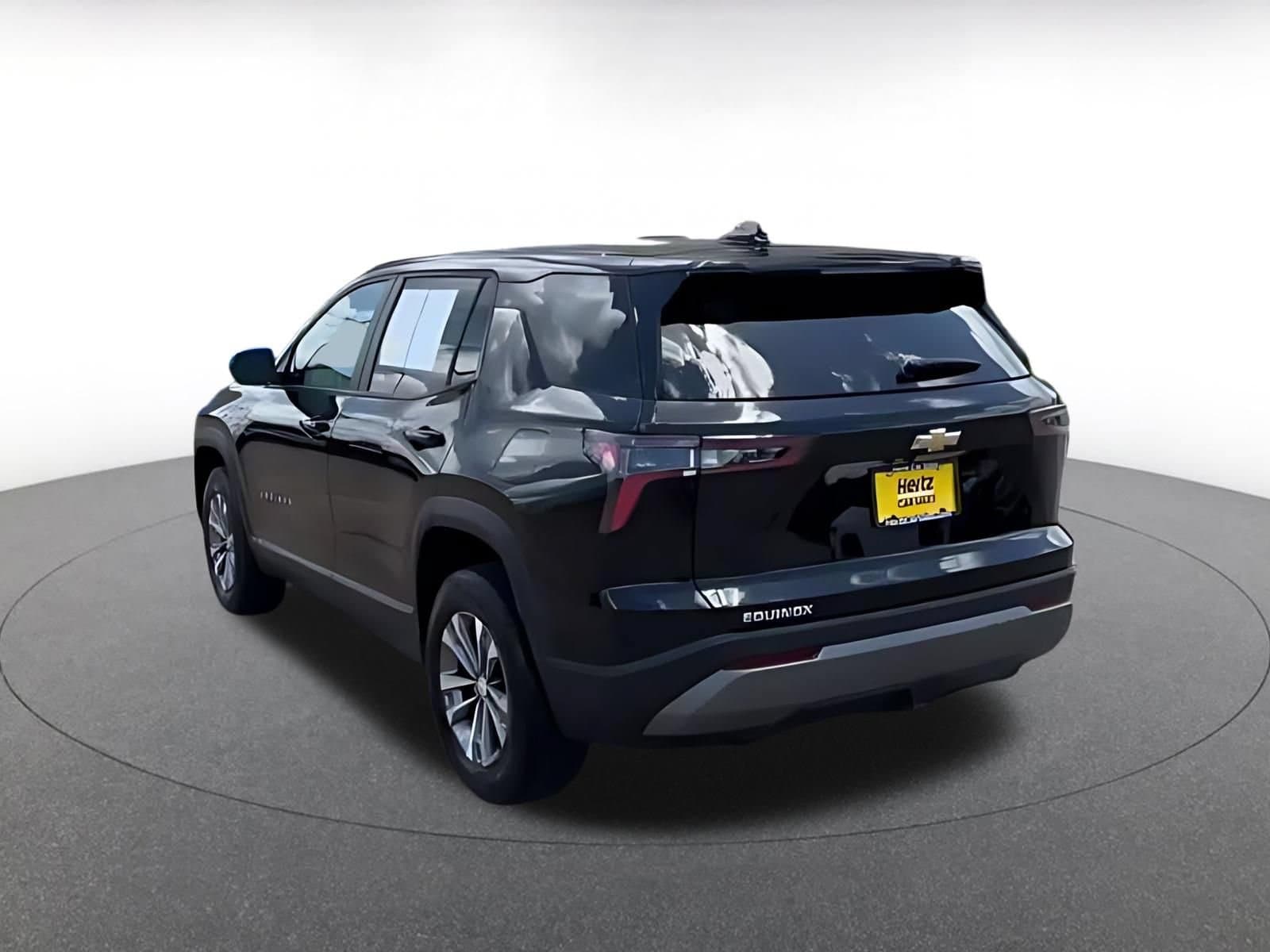 Thumbnail: 2025 Chevrolet Equinox - 16