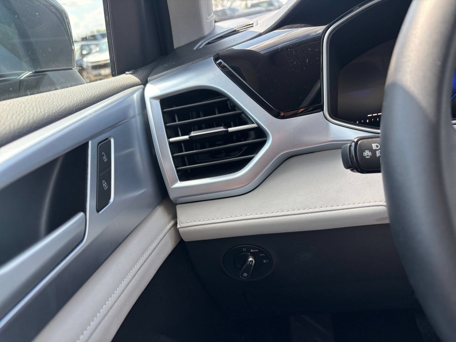 Thumbnail: 2026 Volkswagen Taos - 30