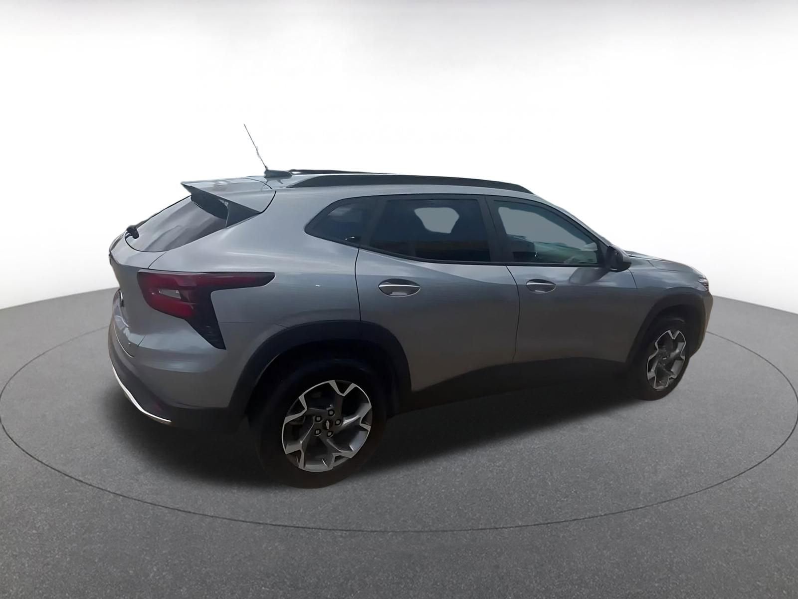 Thumbnail: 2025 Chevrolet Trax - 15