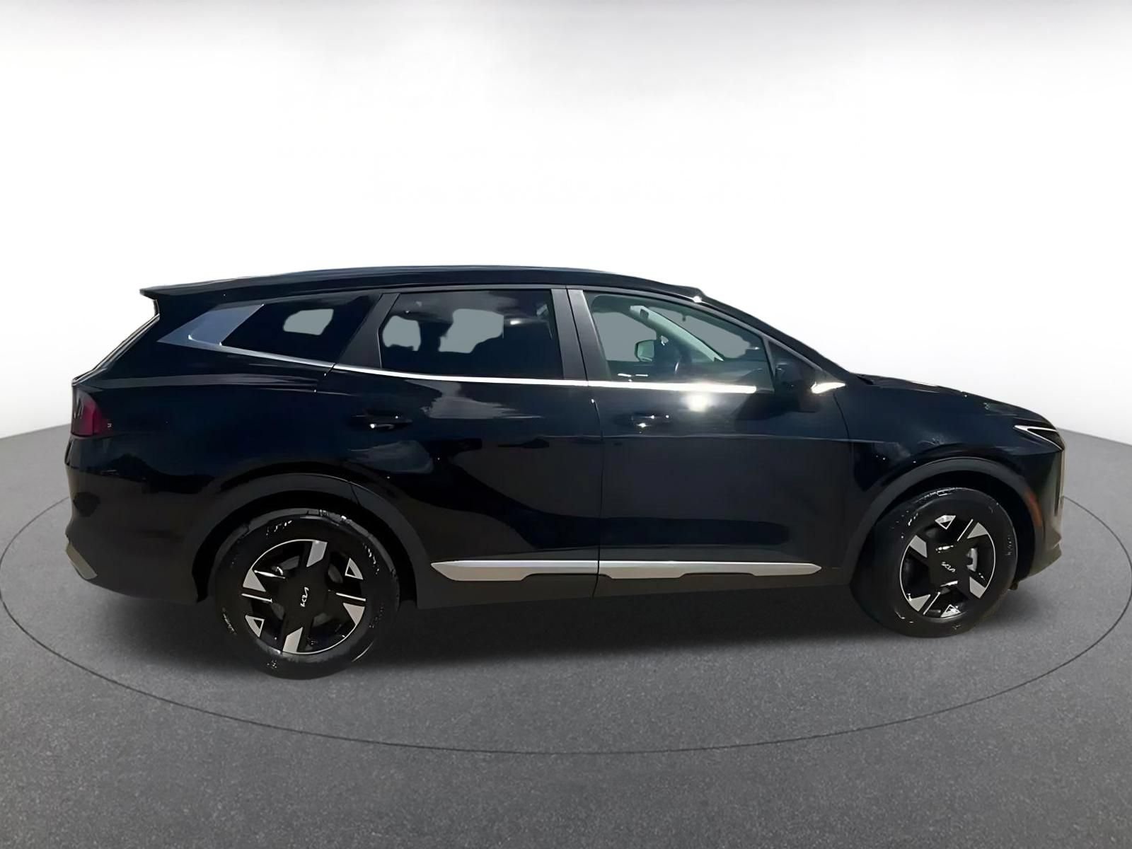 Thumbnail: 2026 Kia Sportage - 14
