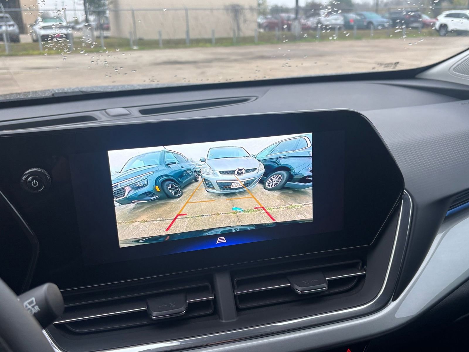 Thumbnail: 2025 Chevrolet Trax - 17