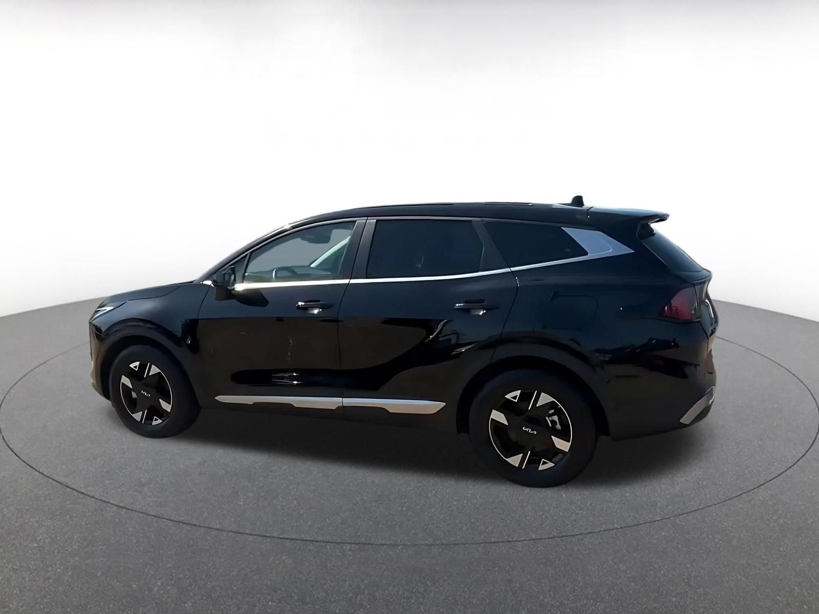 Thumbnail: 2026 Kia Sportage - 8