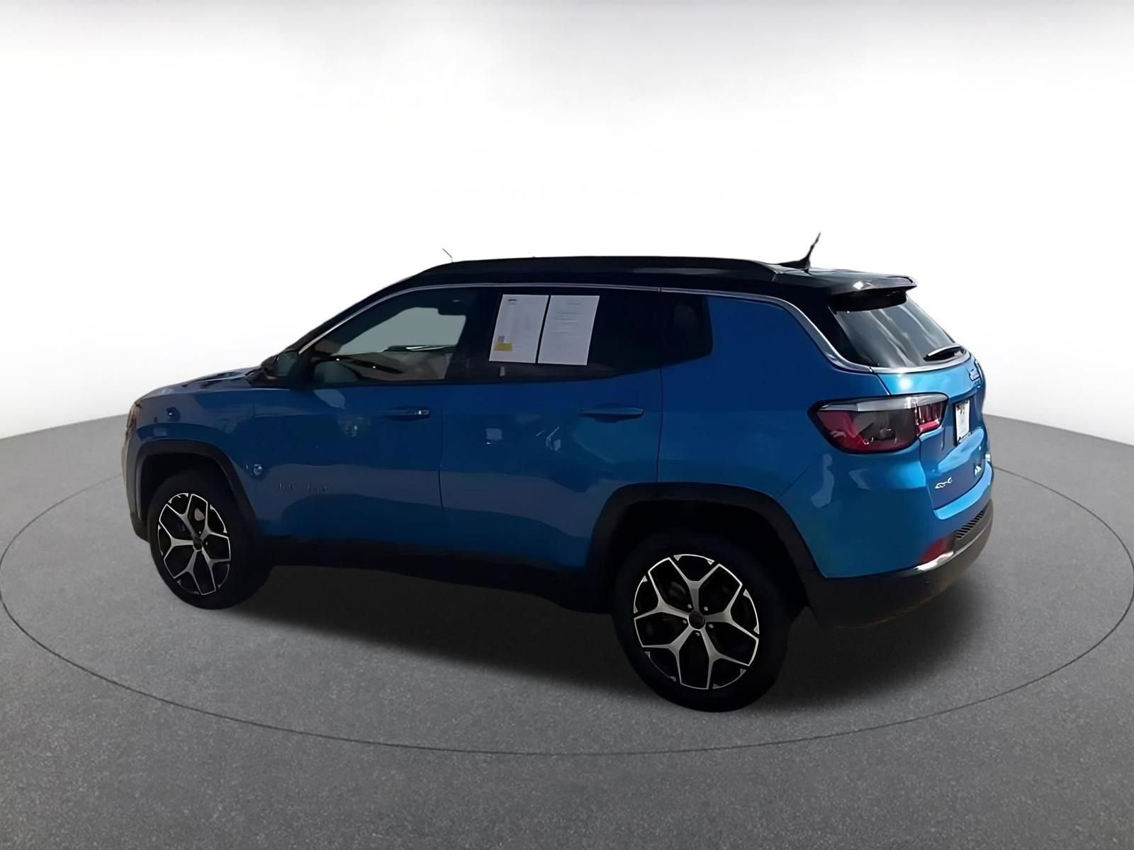 Thumbnail: 2025 Jeep Compass - 10