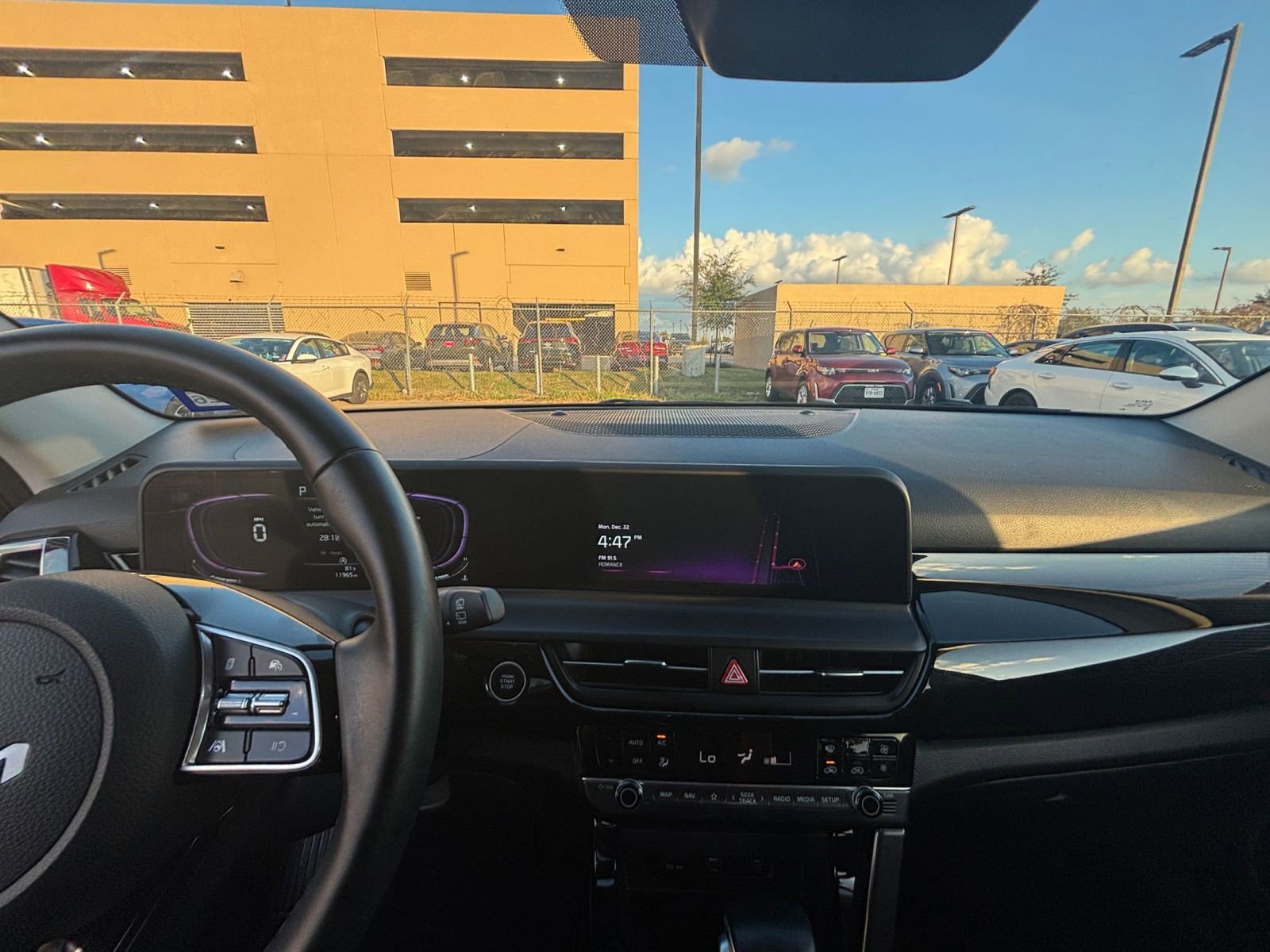 Thumbnail: 2025 Kia Seltos - 31