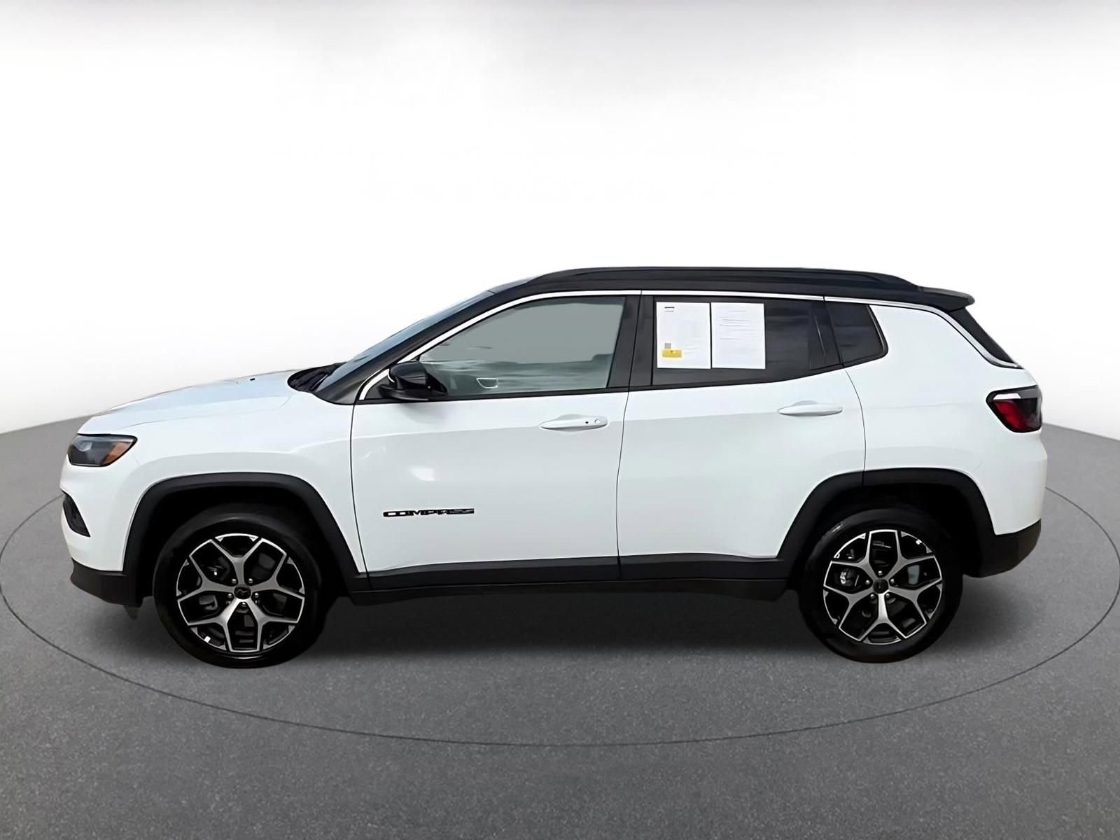 Thumbnail: 2025 Jeep Compass - 9