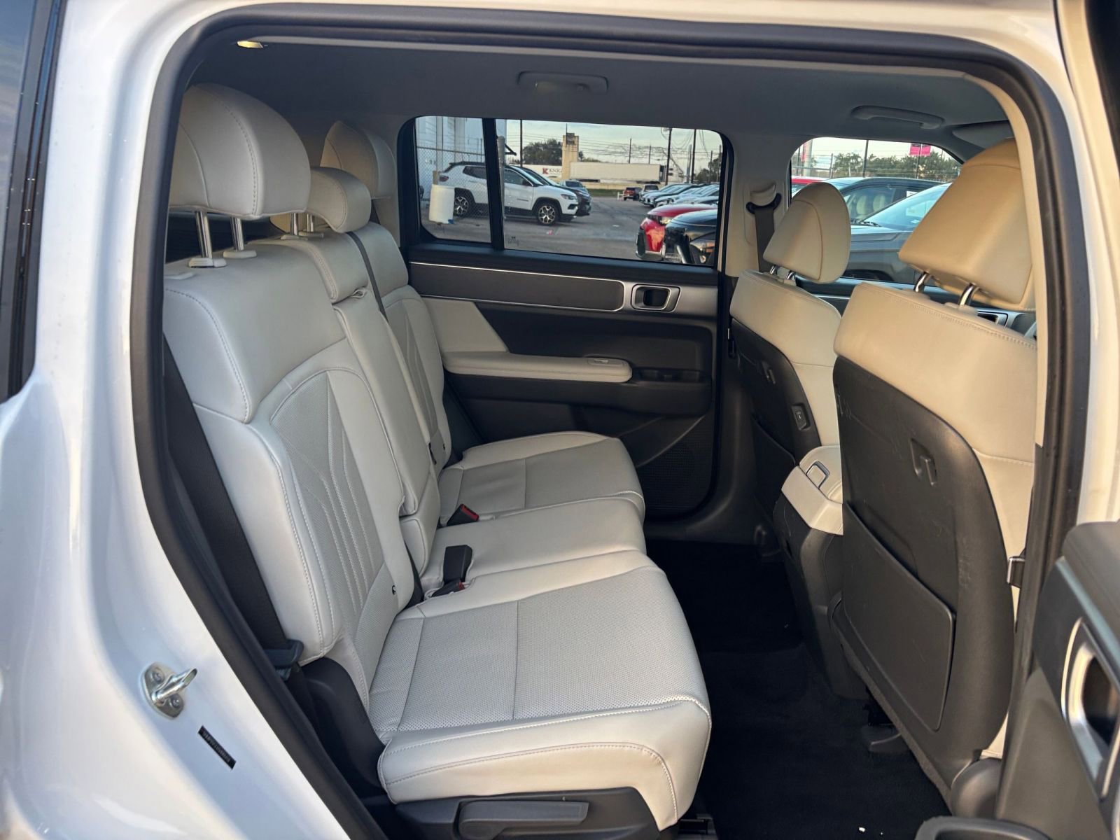 Thumbnail: 2025 Hyundai Santa Fe - 27