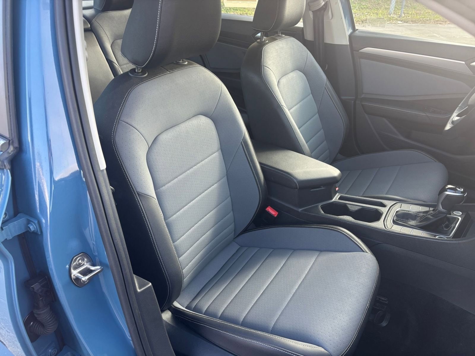 Thumbnail: 2025 Volkswagen Jetta - 35