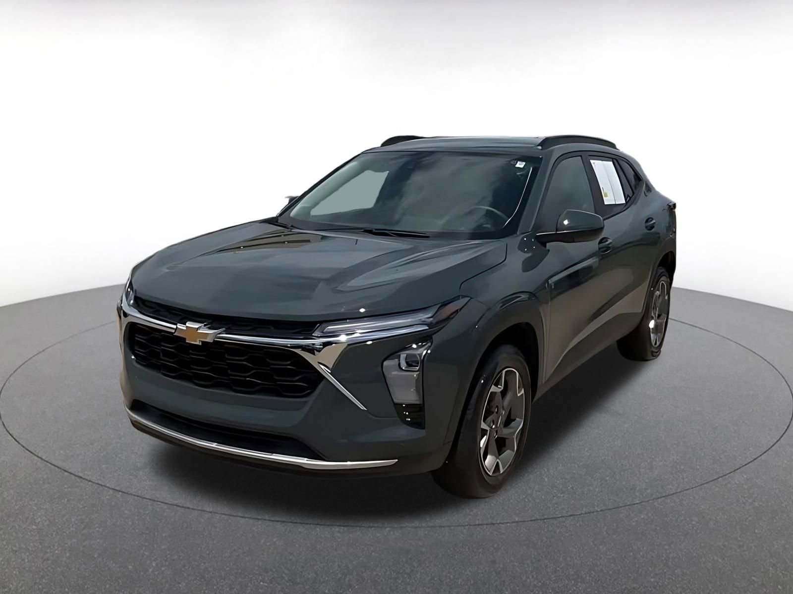 Thumbnail: 2025 Chevrolet Trax - 7