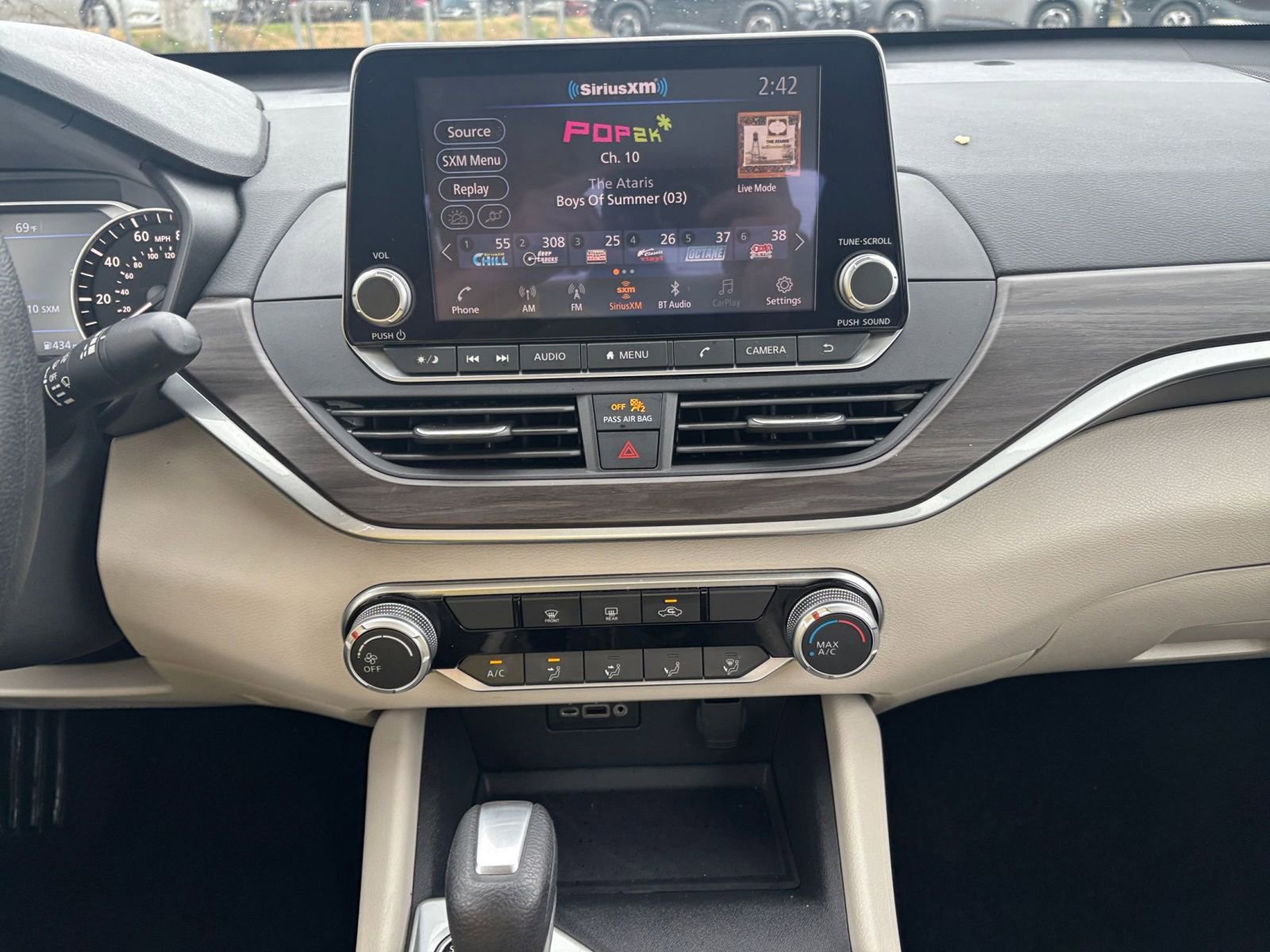 Thumbnail: 2025 Nissan Altima - 17